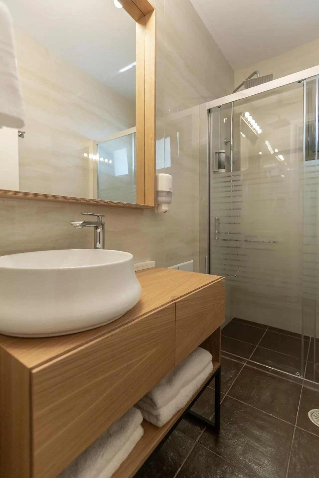 Bathroom in Pegasus Rooms