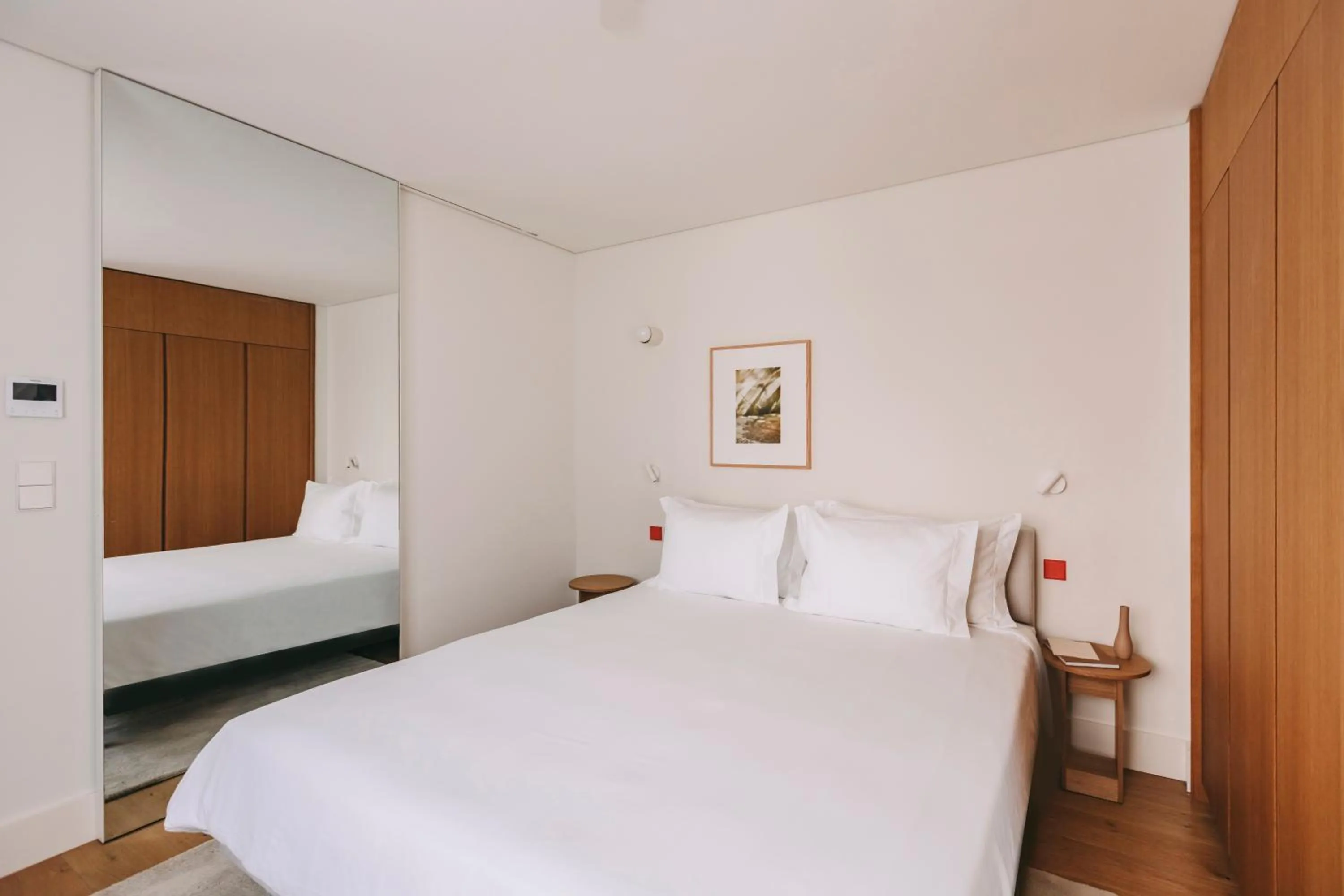 Bedroom, Bed in LENSCAPE Coterie