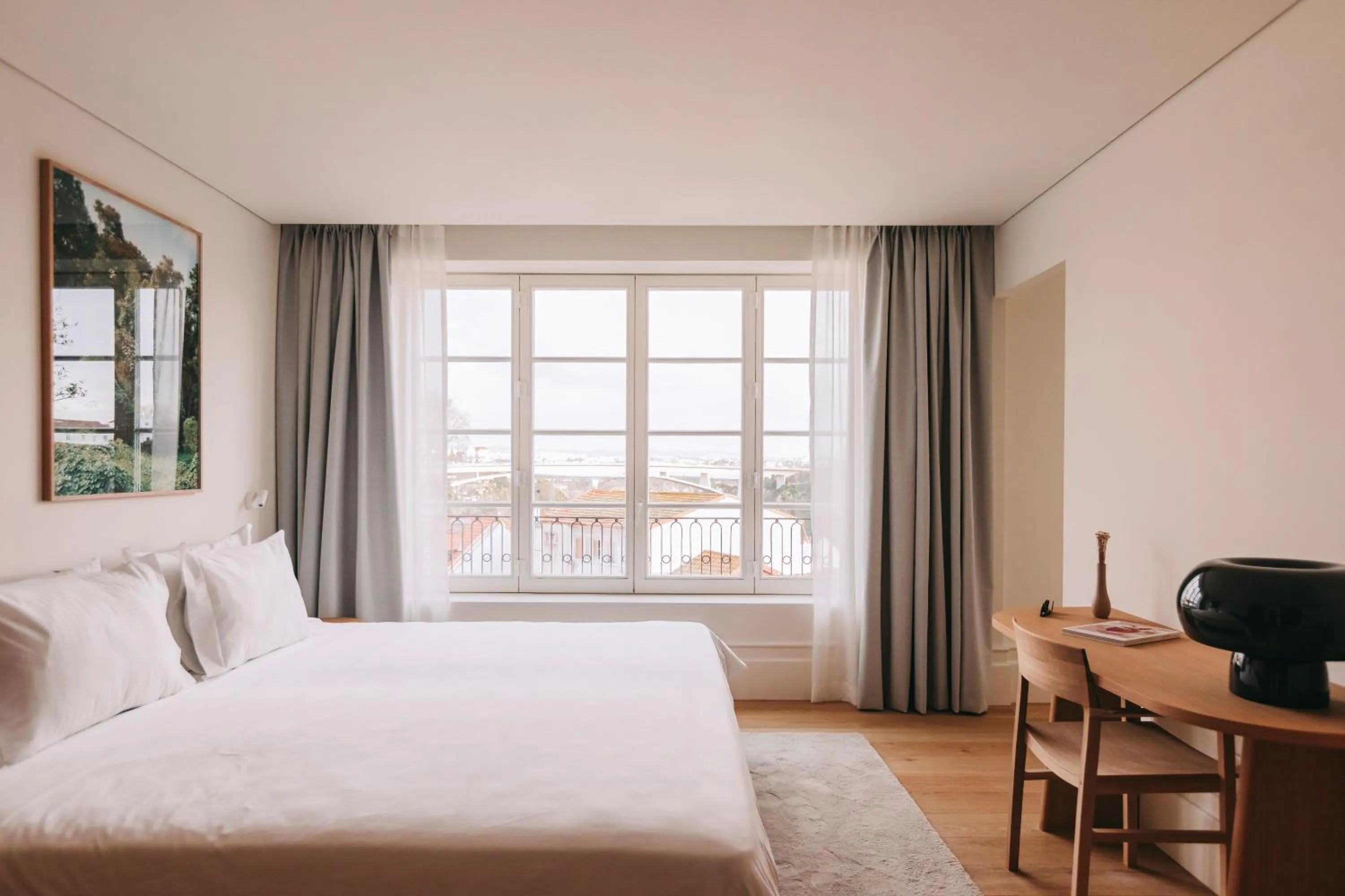 Bedroom, Bed in LENSCAPE Coterie