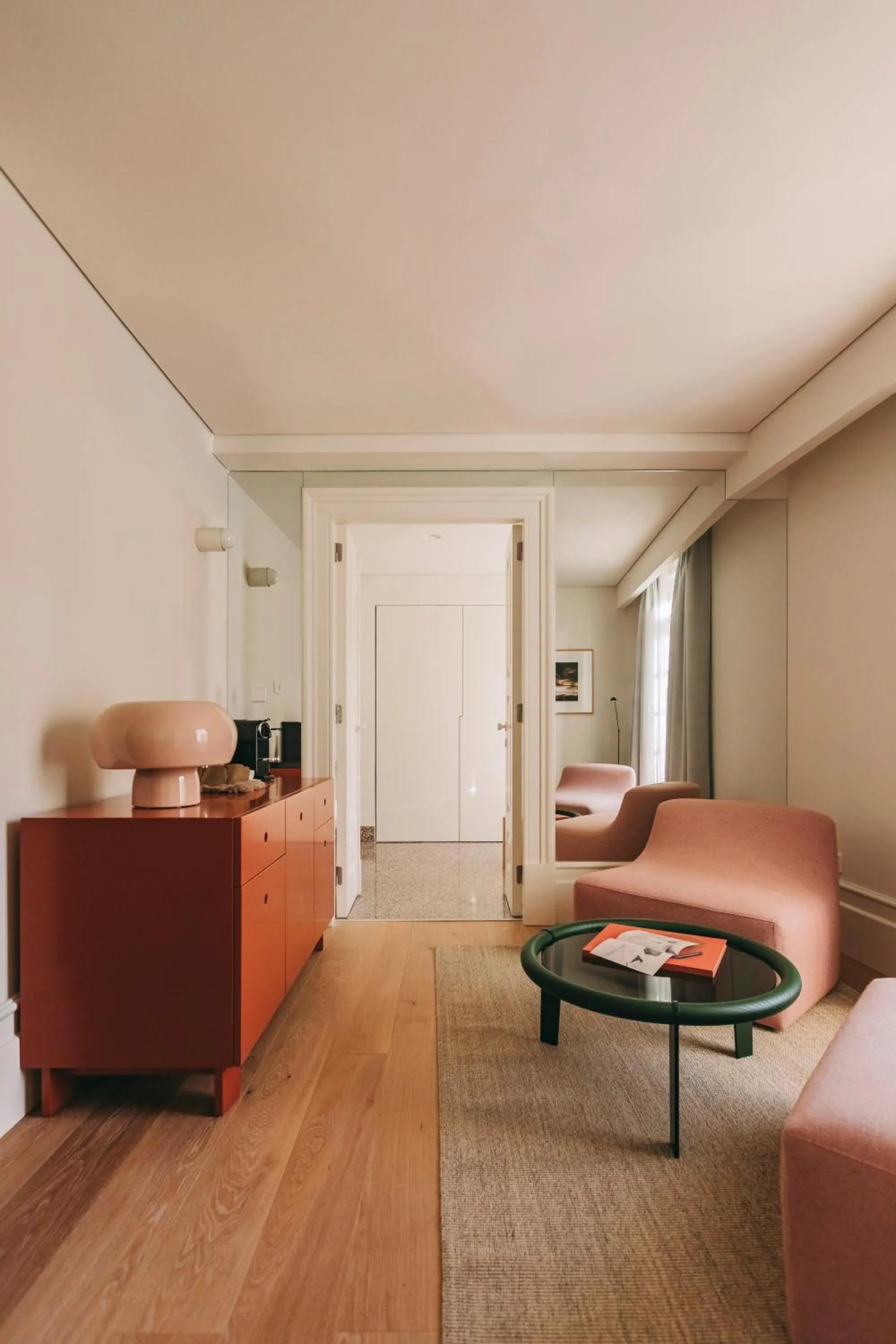 Seating area in LENSCAPE Coterie