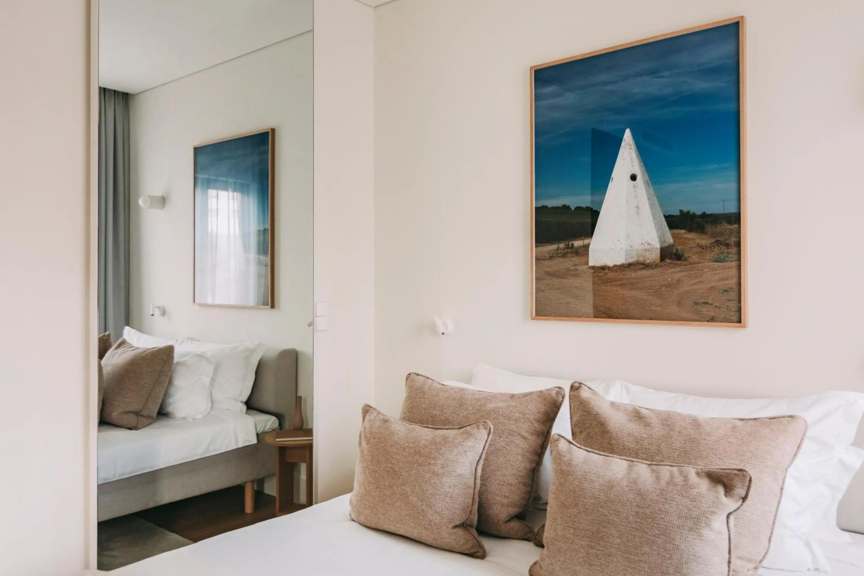 Bedroom, Bed in LENSCAPE Coterie