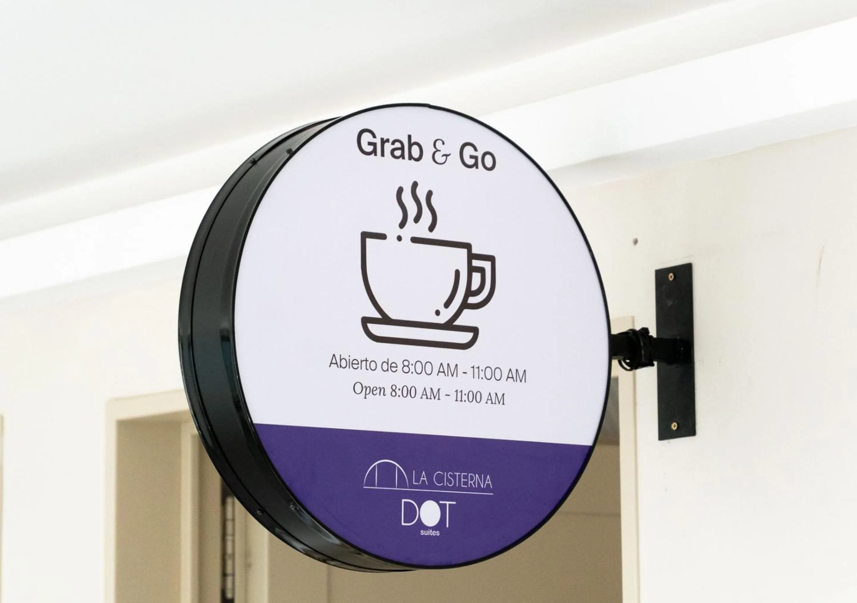 Breakfast in La Cisterna by DOT Suites