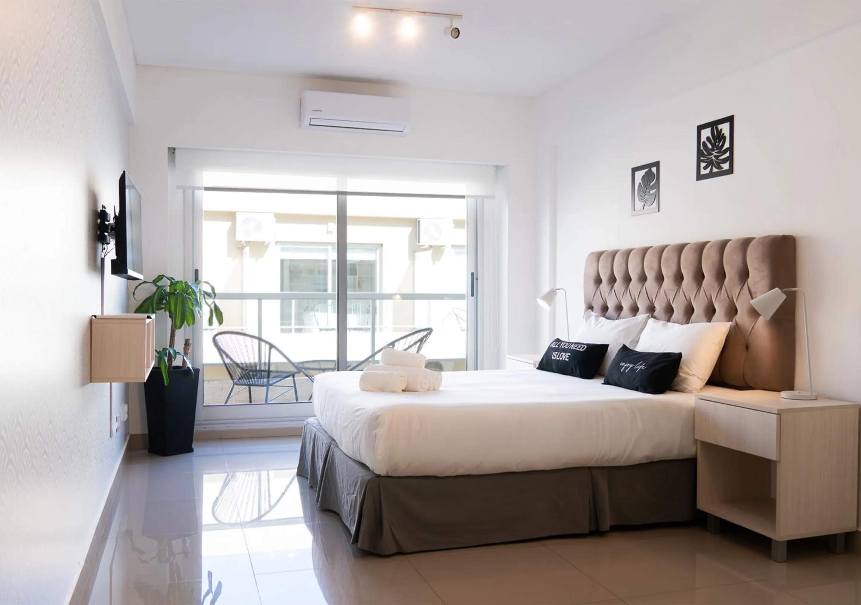 Junior Suite with Balcony in La Cisterna by DOT Suites