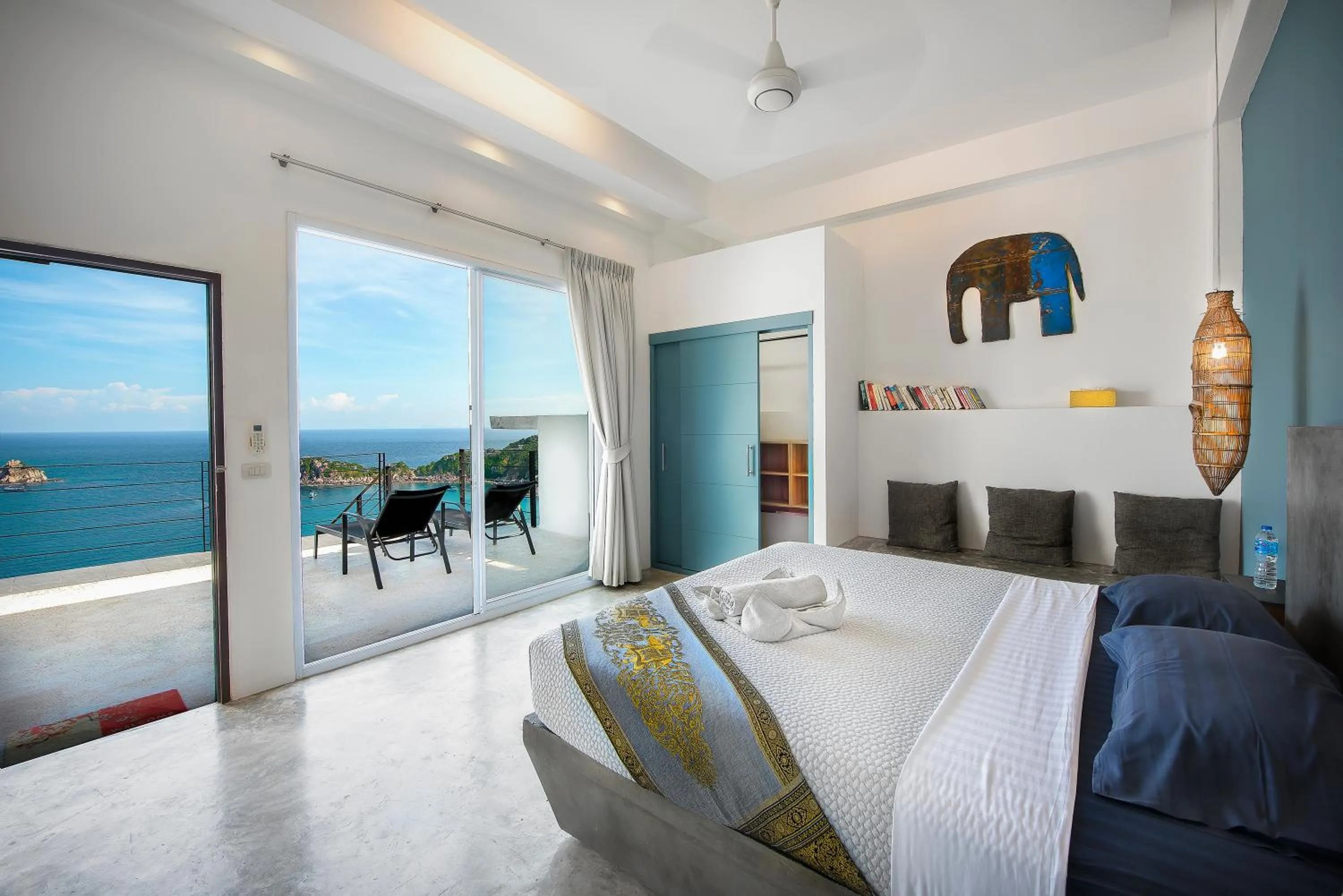 Bedroom, Bed in Philip's Villa