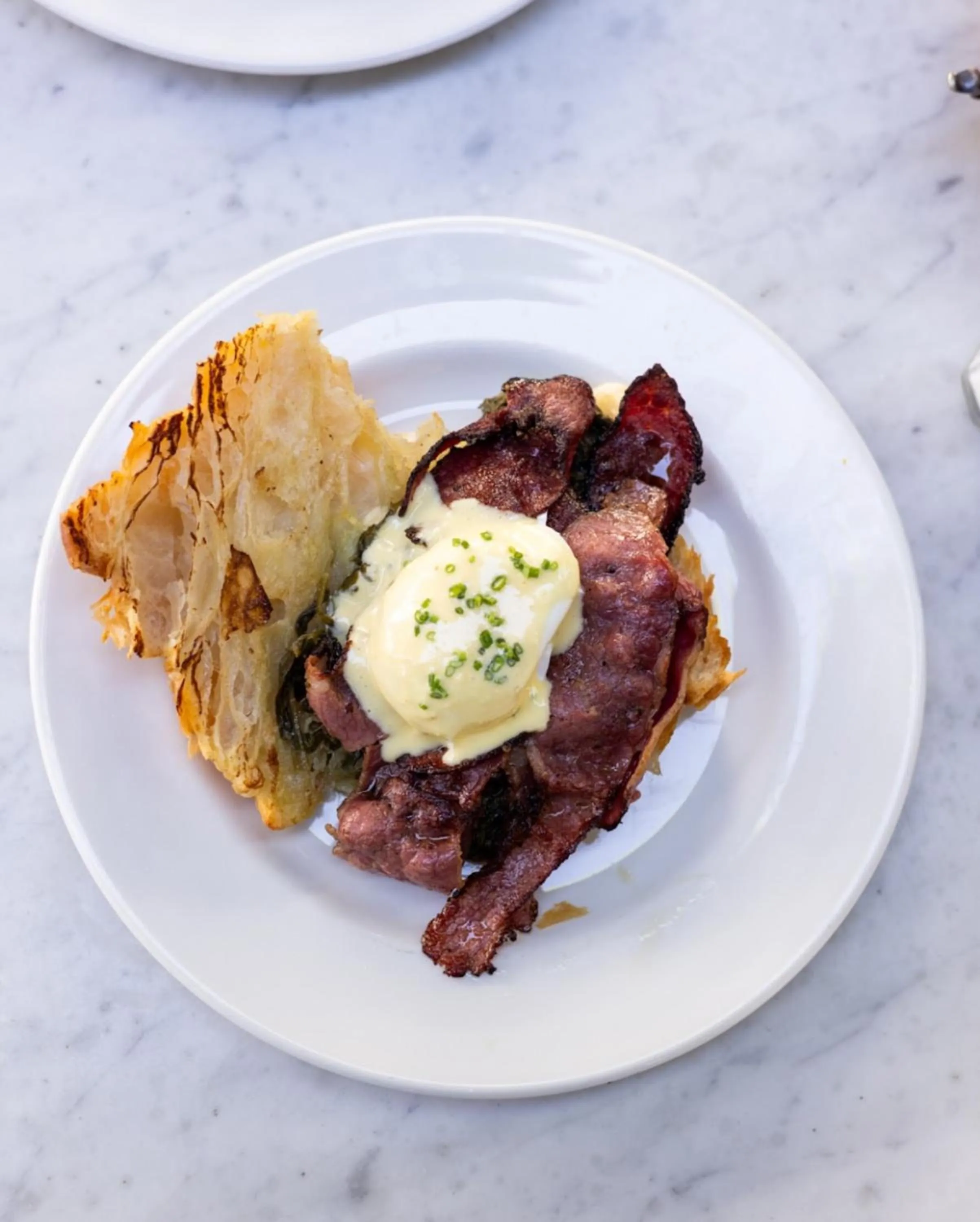 Restaurant/places to eat in Cucu Hotel