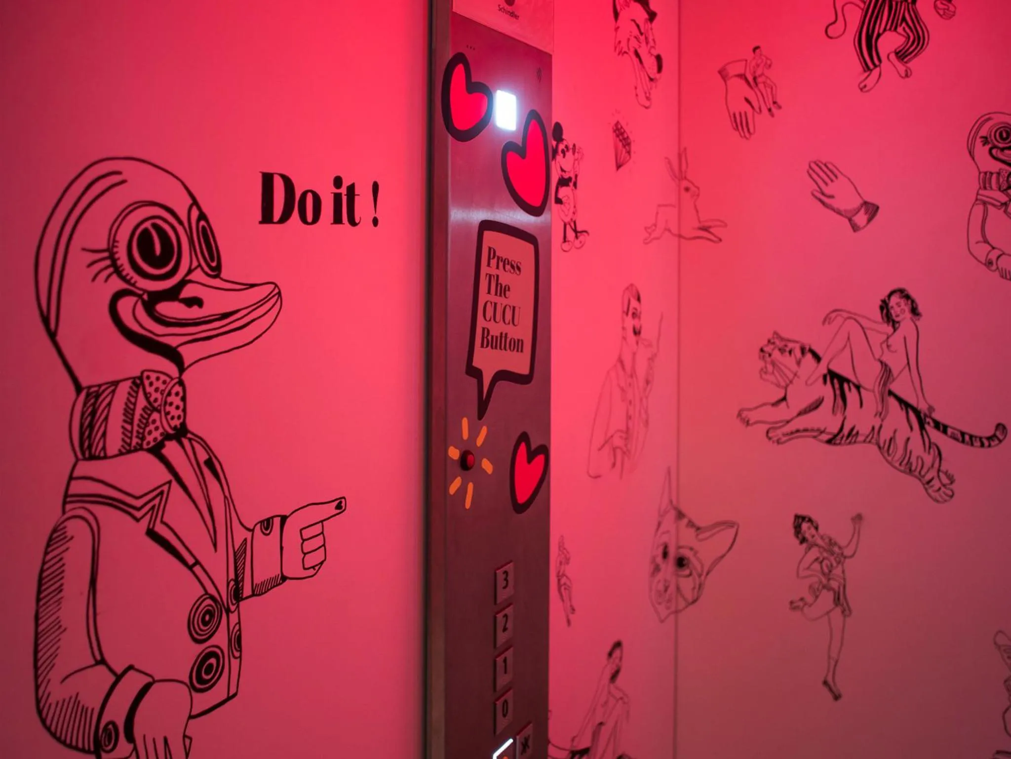 Decorative detail in Cucu Hotel