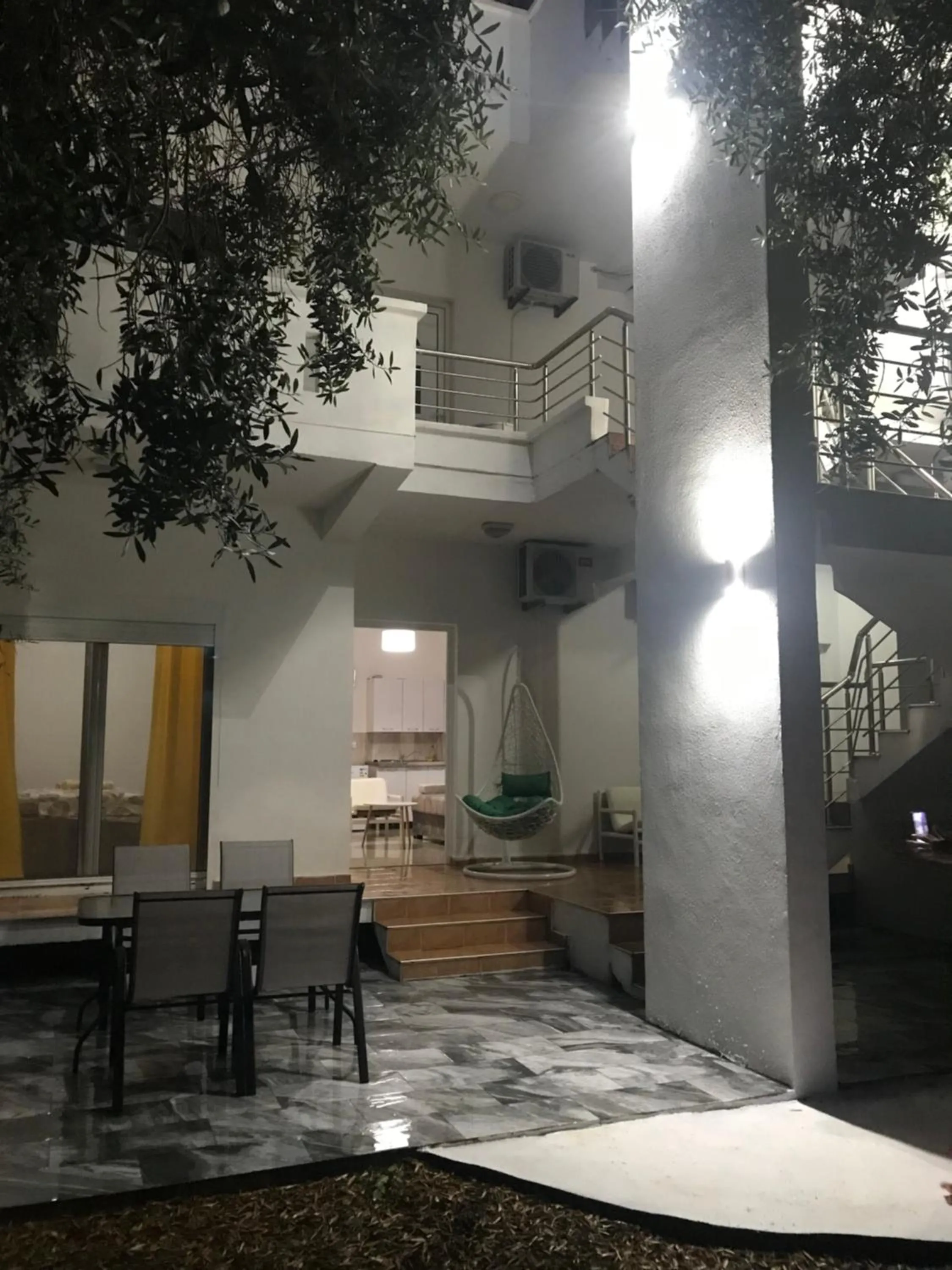 Two-Bedroom Apartment - single occupancy in Montebello Inn apartments