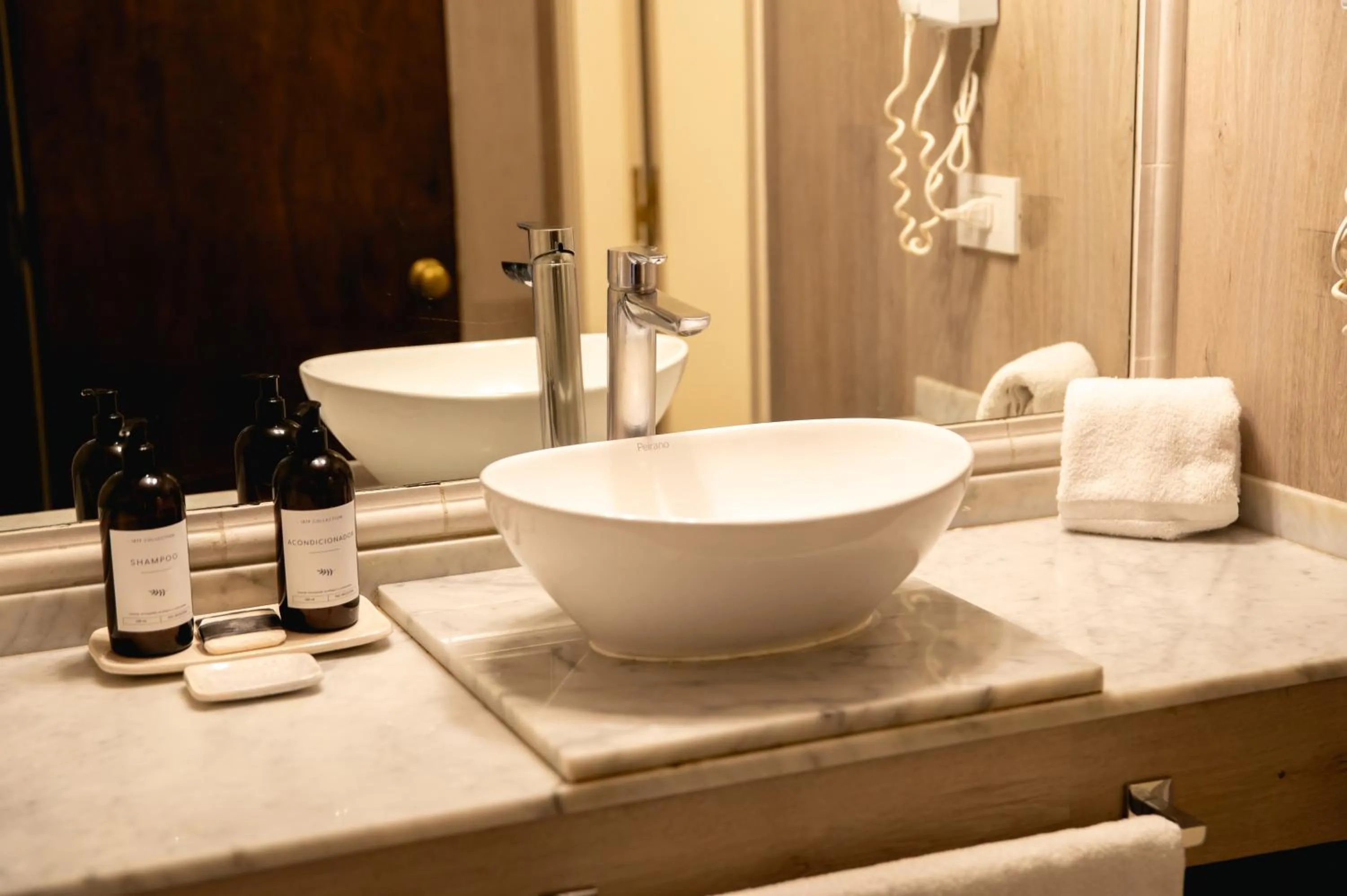 Bathroom in La Posta del Pilar Hotel & Spa