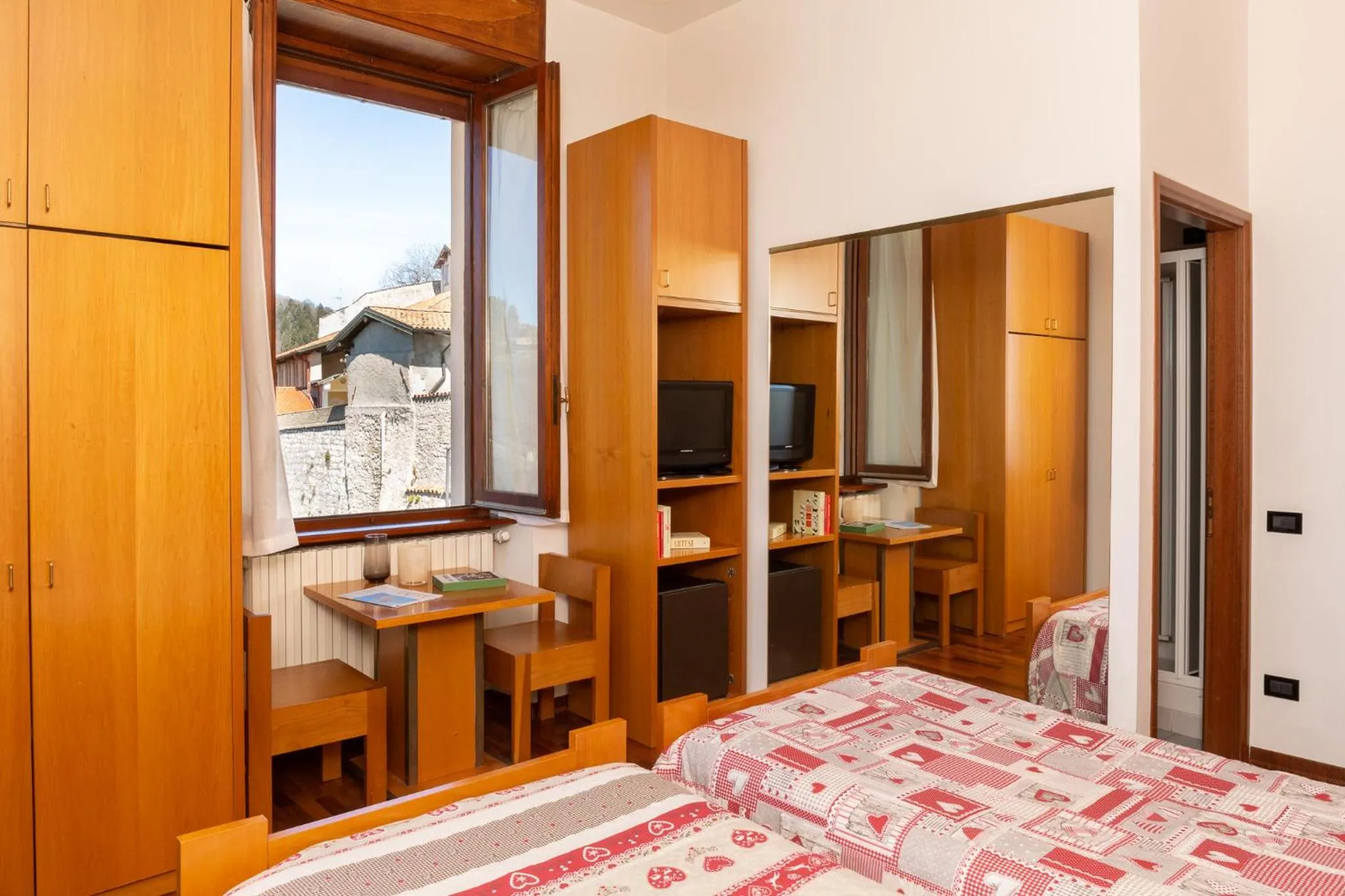 Photo of the whole room, Bed in Albergo Sacro Monte Varese