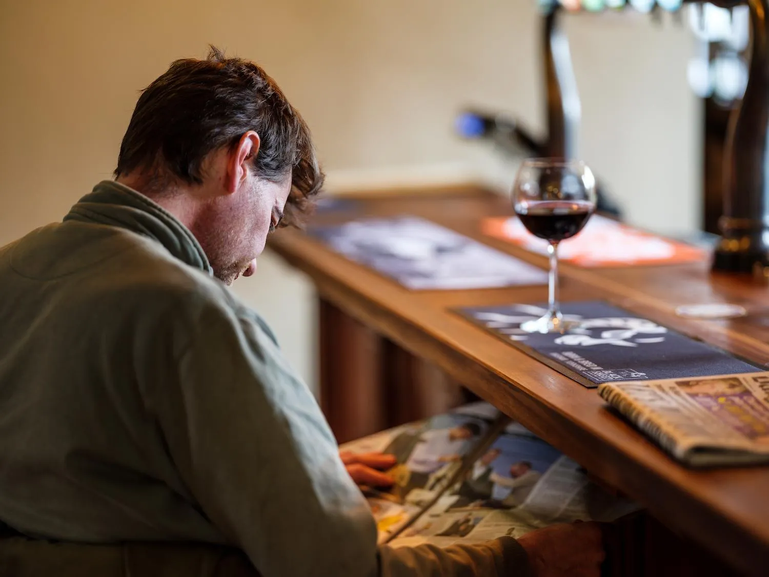Lounge or bar in The Wheatsheaf at Beetham