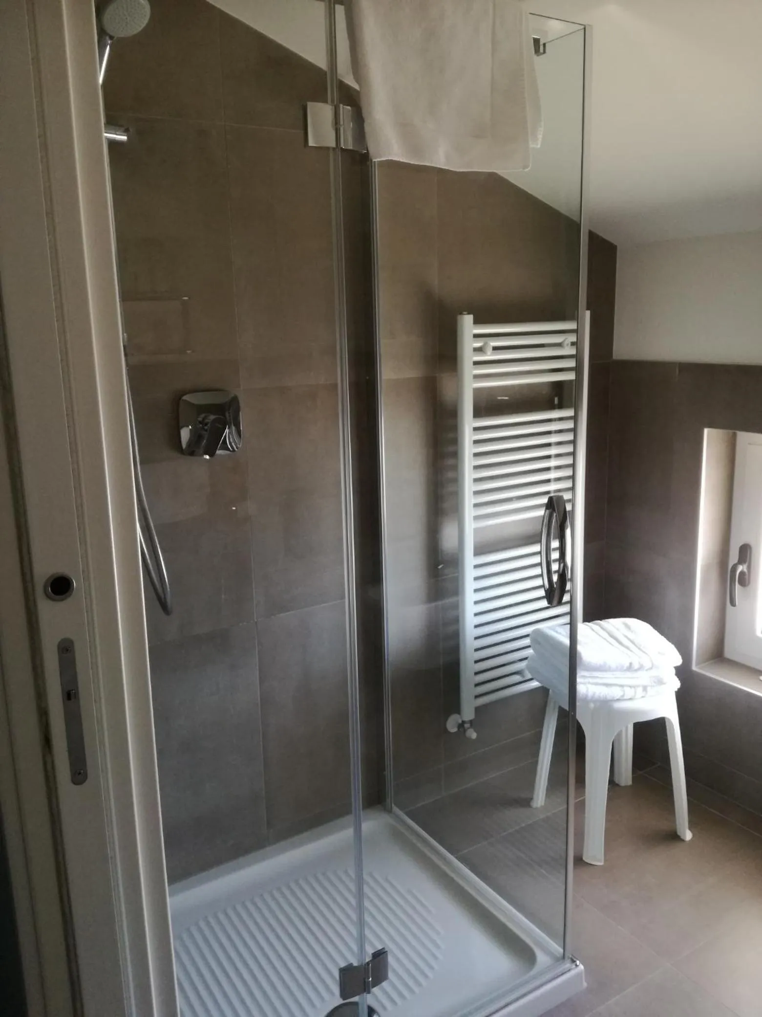 Shower in Hotel Oliva