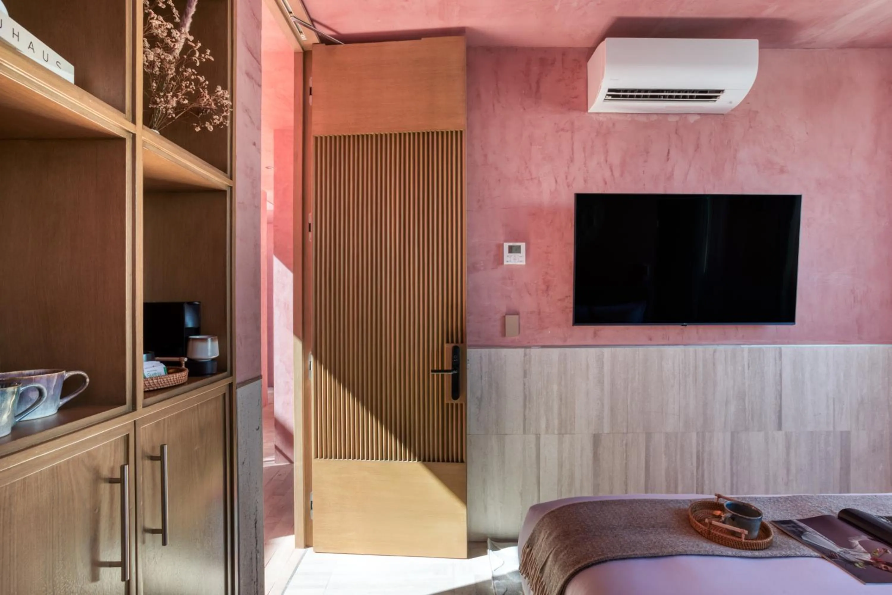 Bed in Laiva Hotel San Jose by Tasman