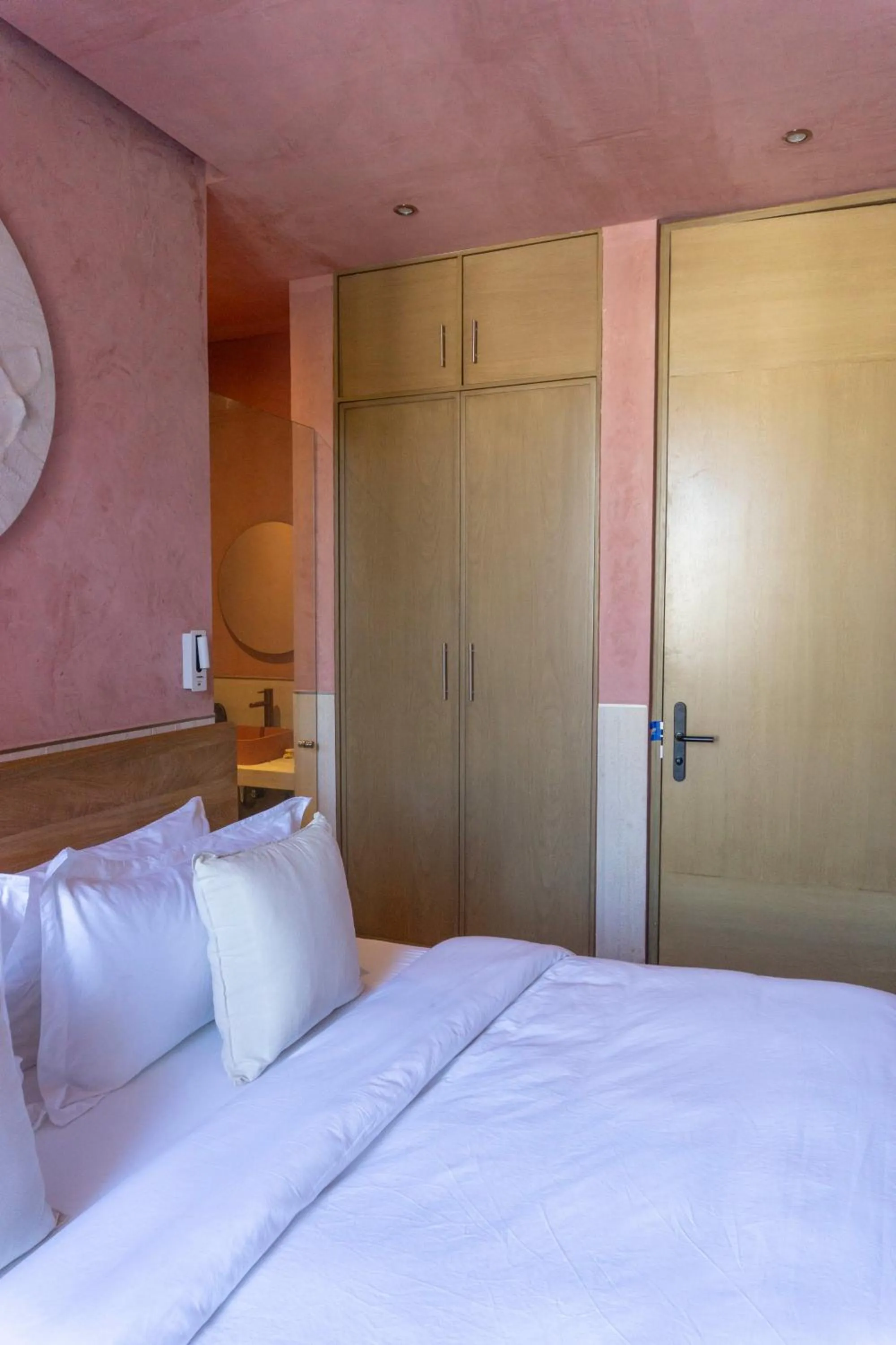 Bed in Laiva Hotel San Jose by Tasman