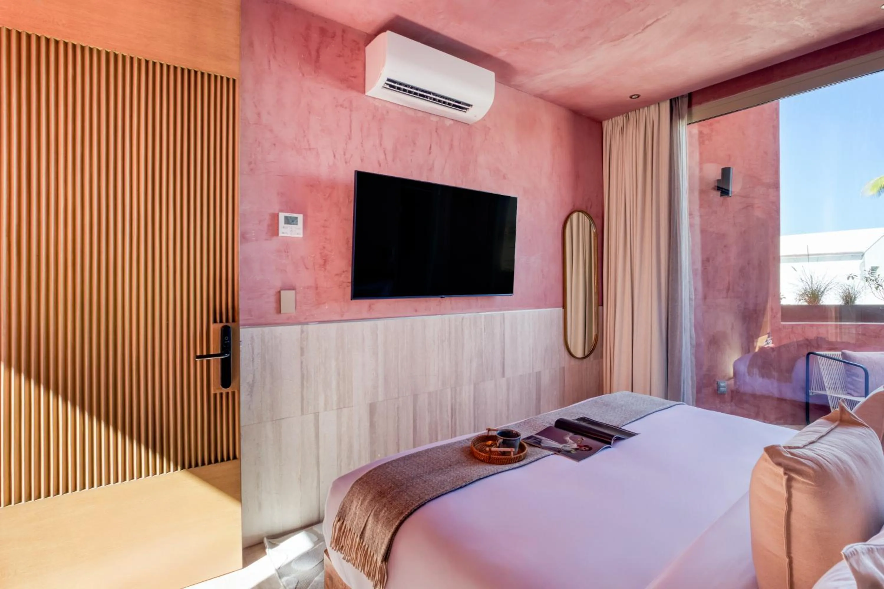 Bed in Laiva Hotel San Jose by Tasman