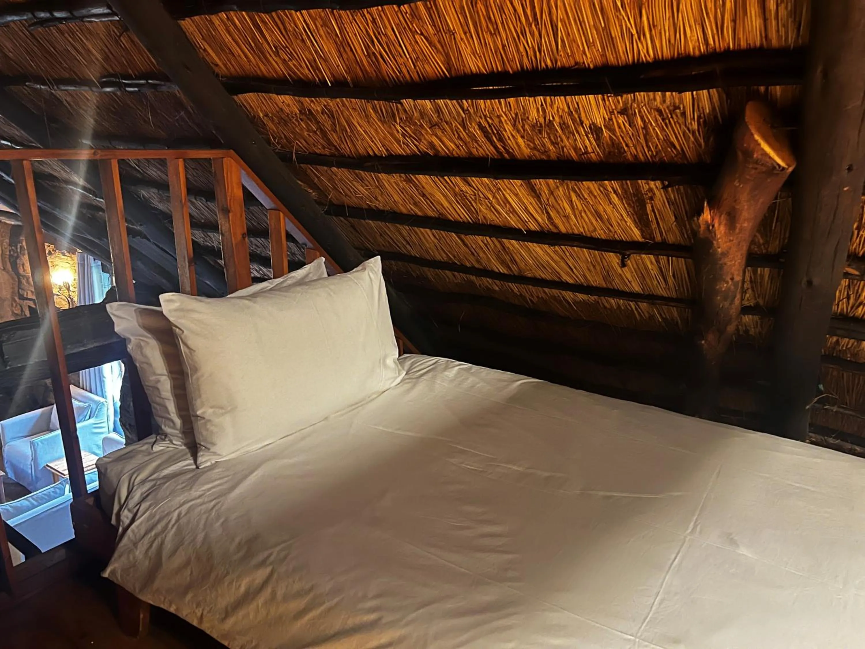 Bedroom, Bed in Wyford Farm