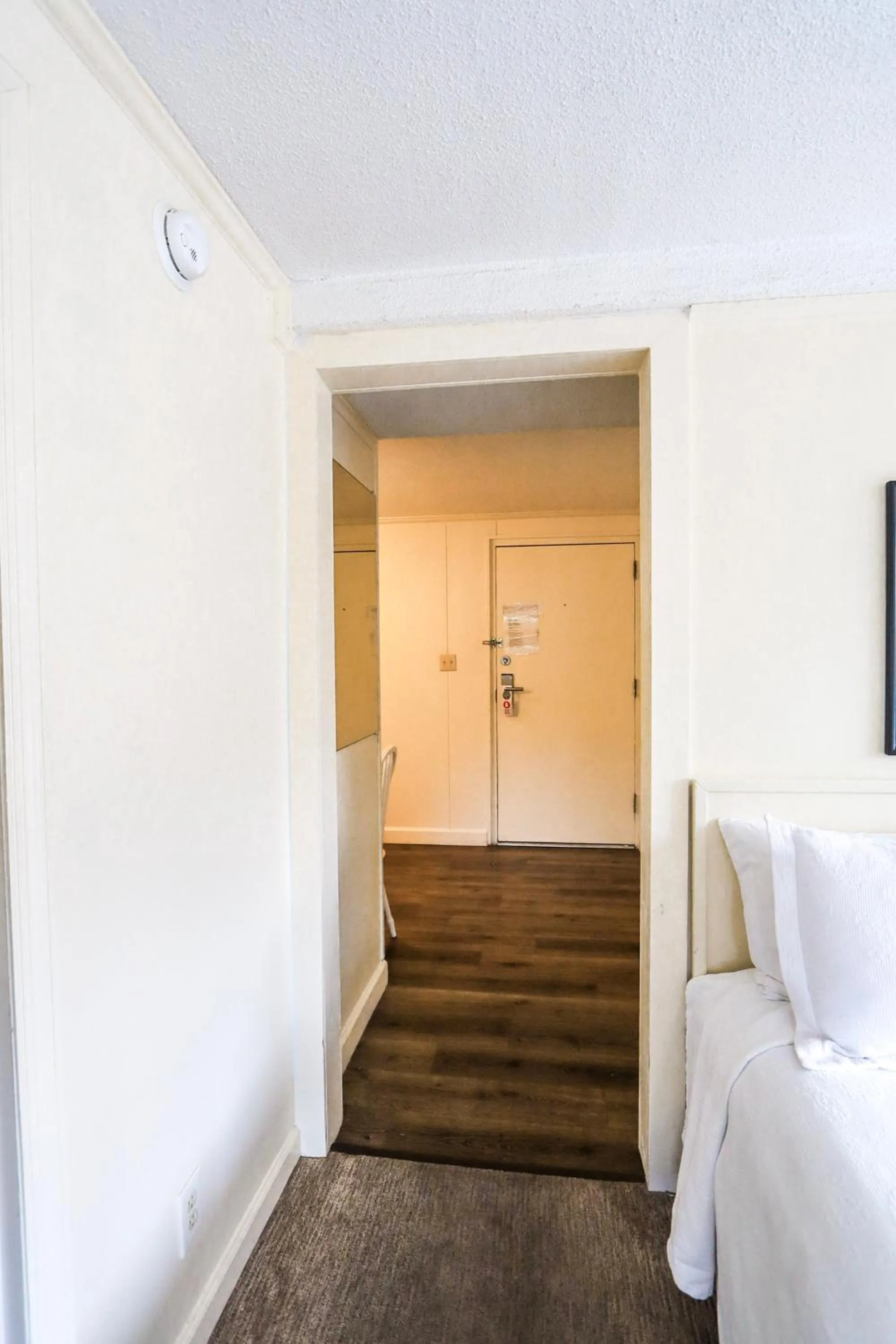 Bedroom, Bed in The Gillette