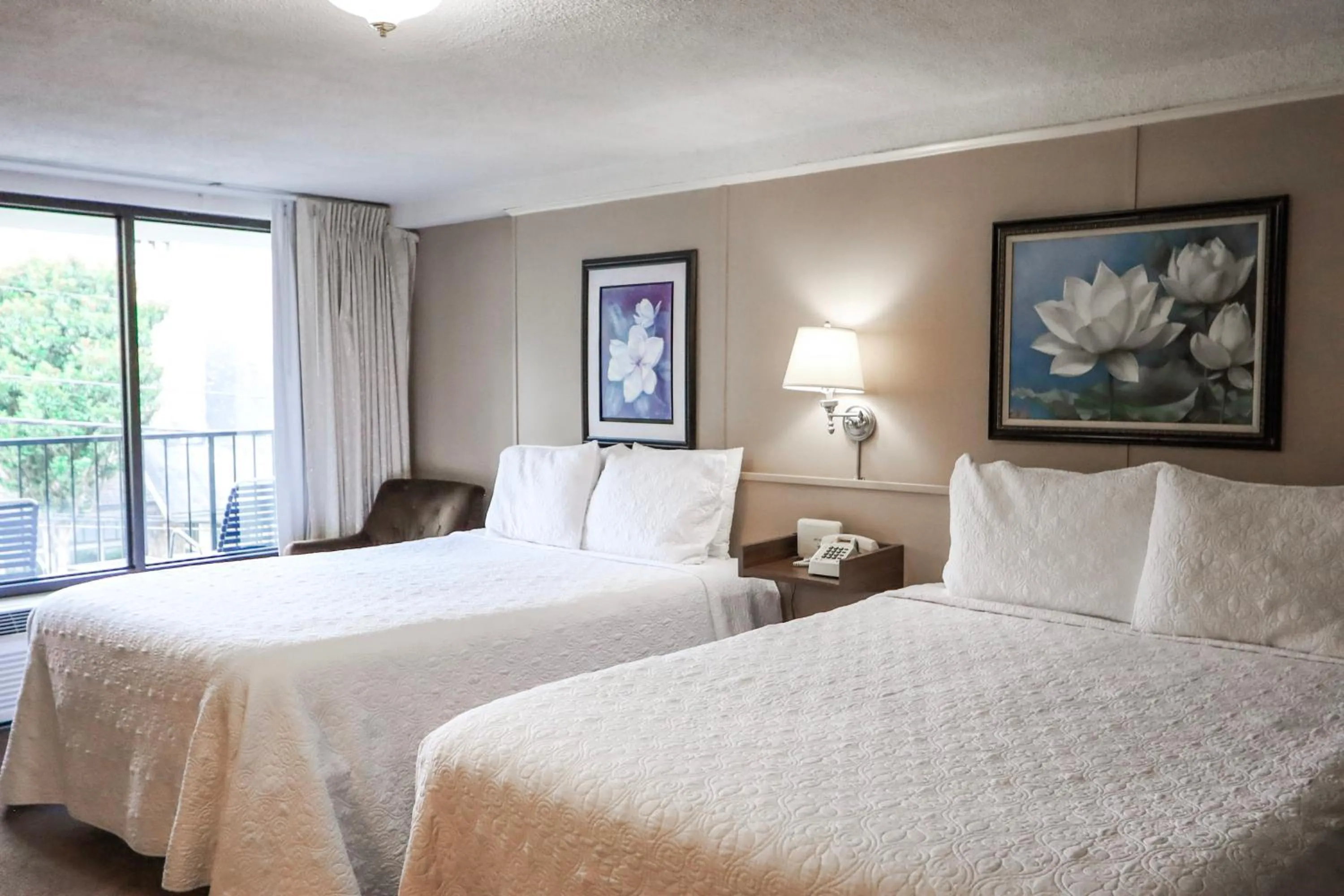 Bedroom, Bed in The Gillette