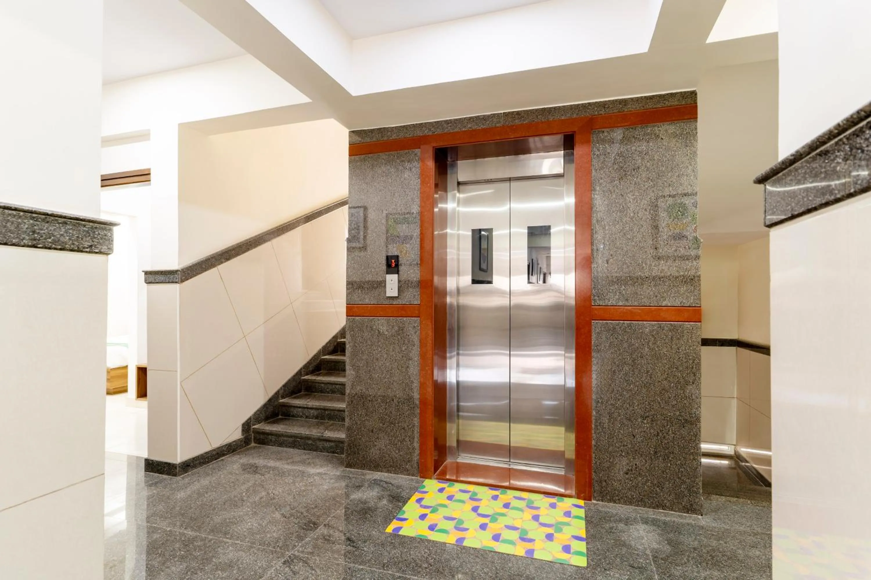 elevator in Treebo Orchid Silver