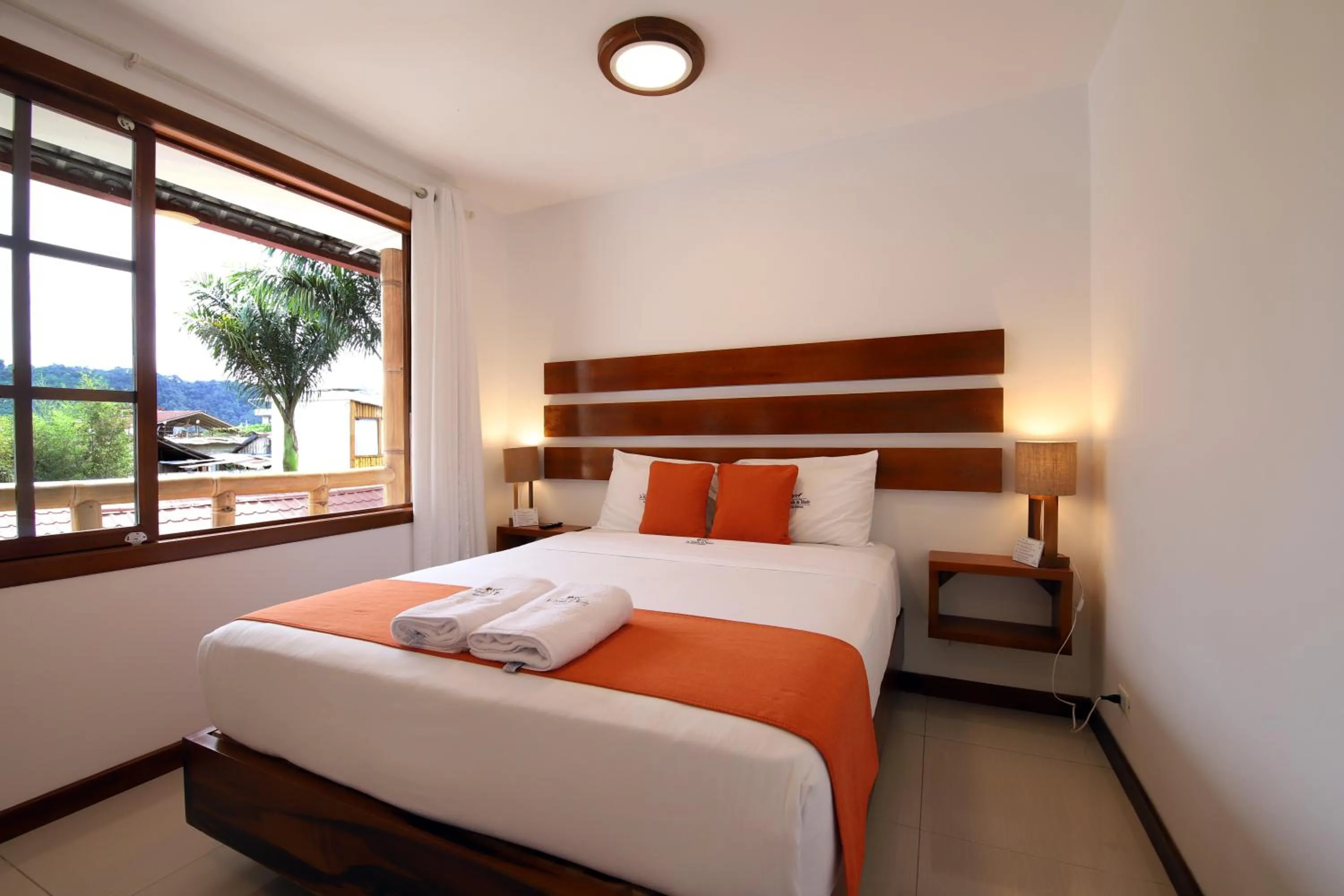 Bed in La Posada de Mindo