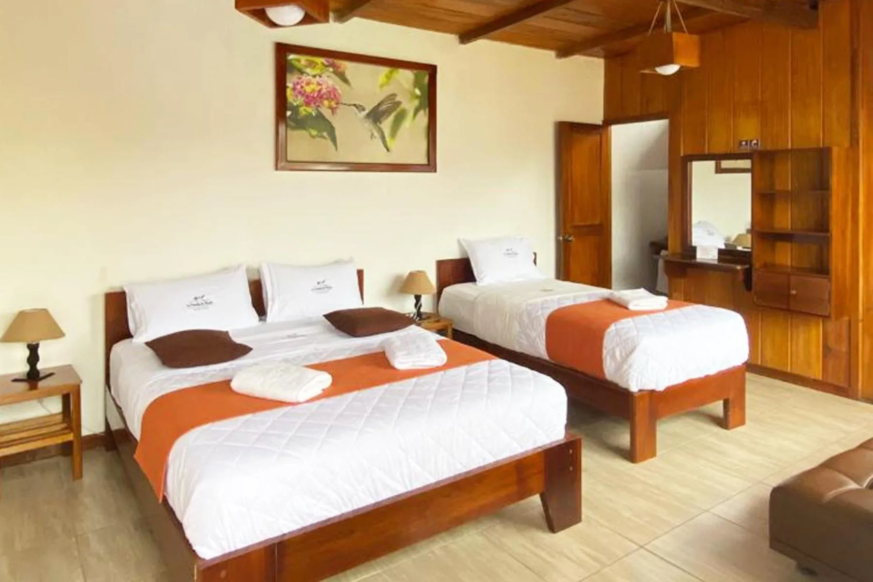 Bed in La Posada de Mindo