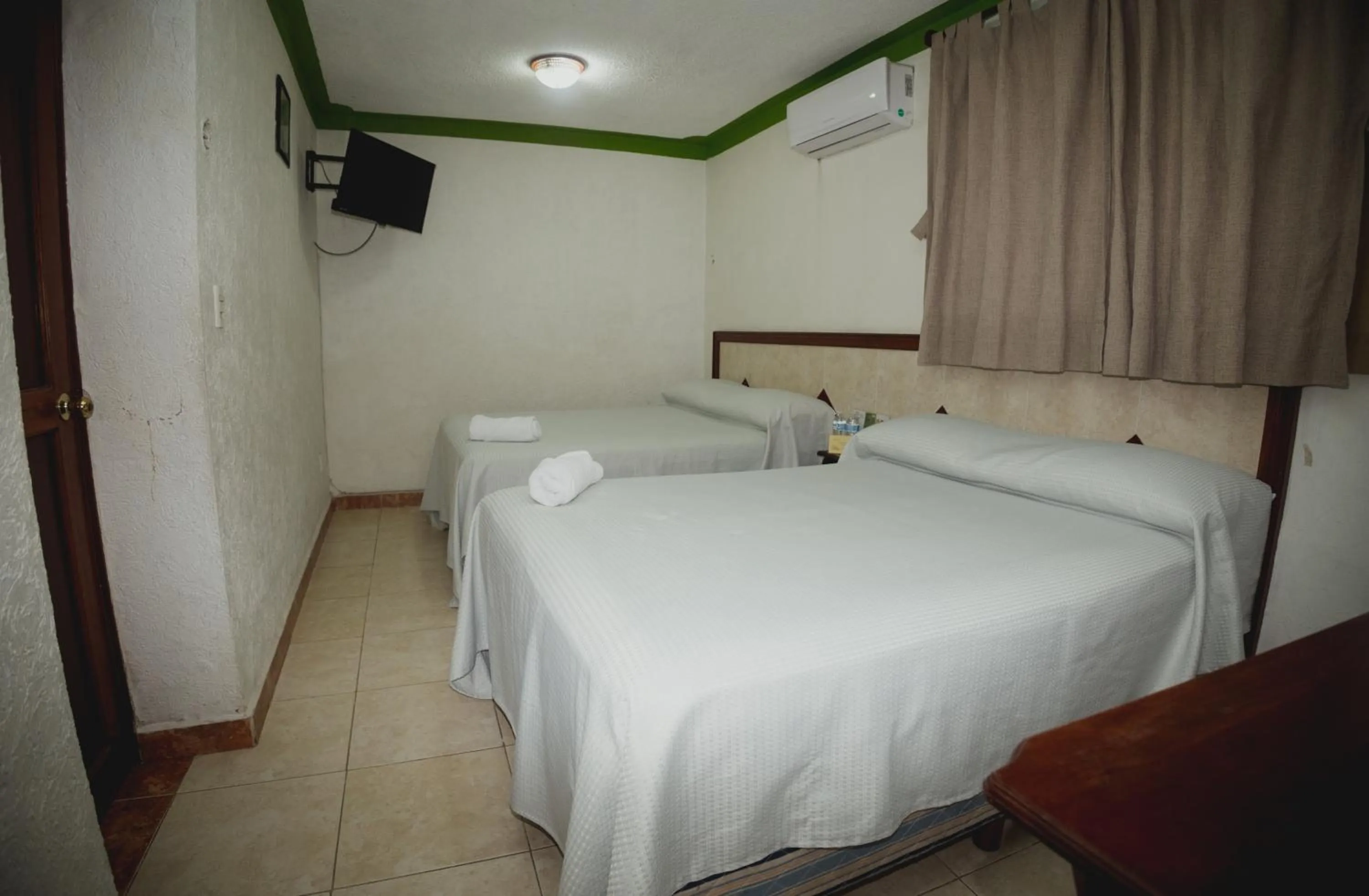 Photo of the whole room, Bed in Nicte Ha Campeche