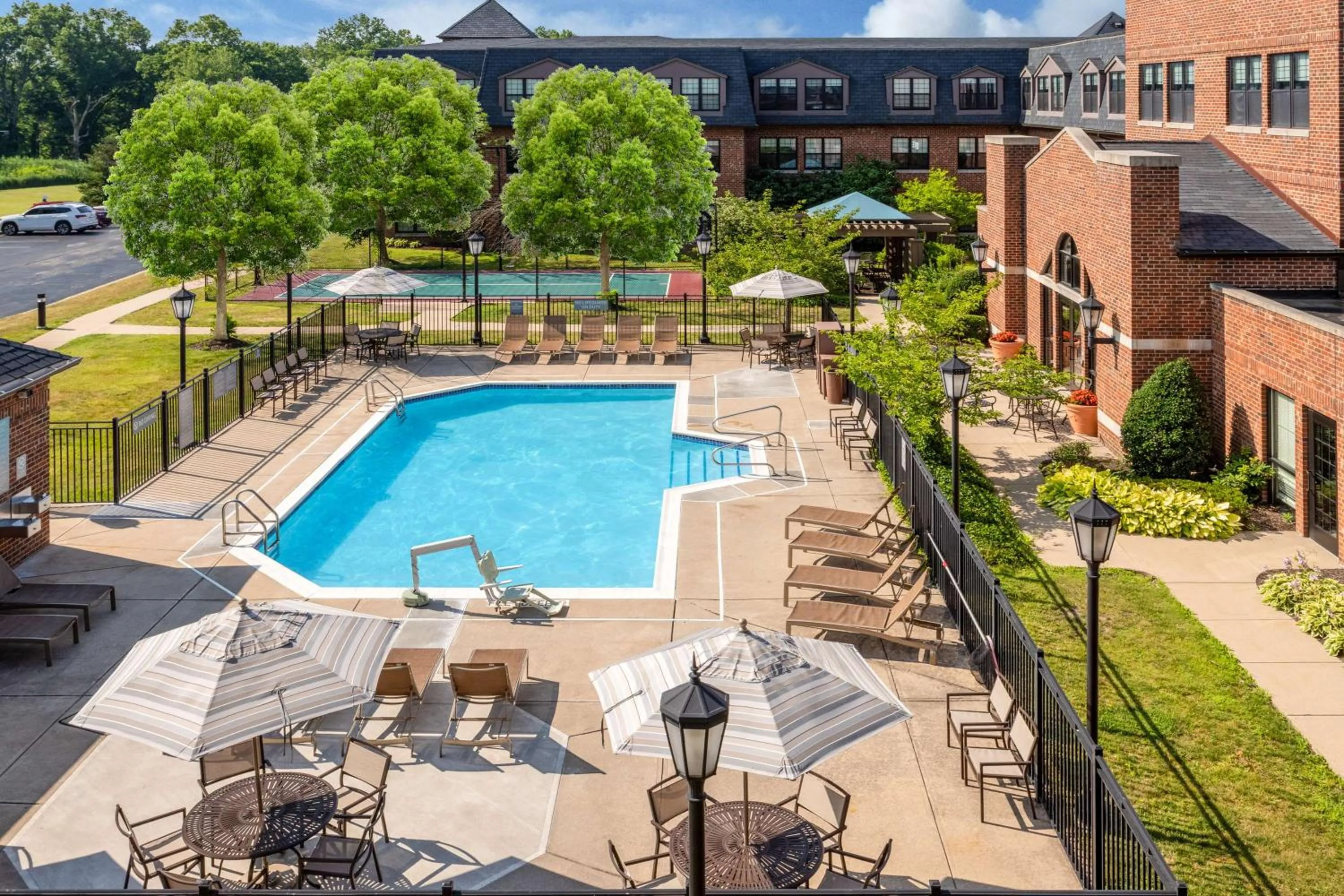 Swimming pool in Hyatt House Parsippany East