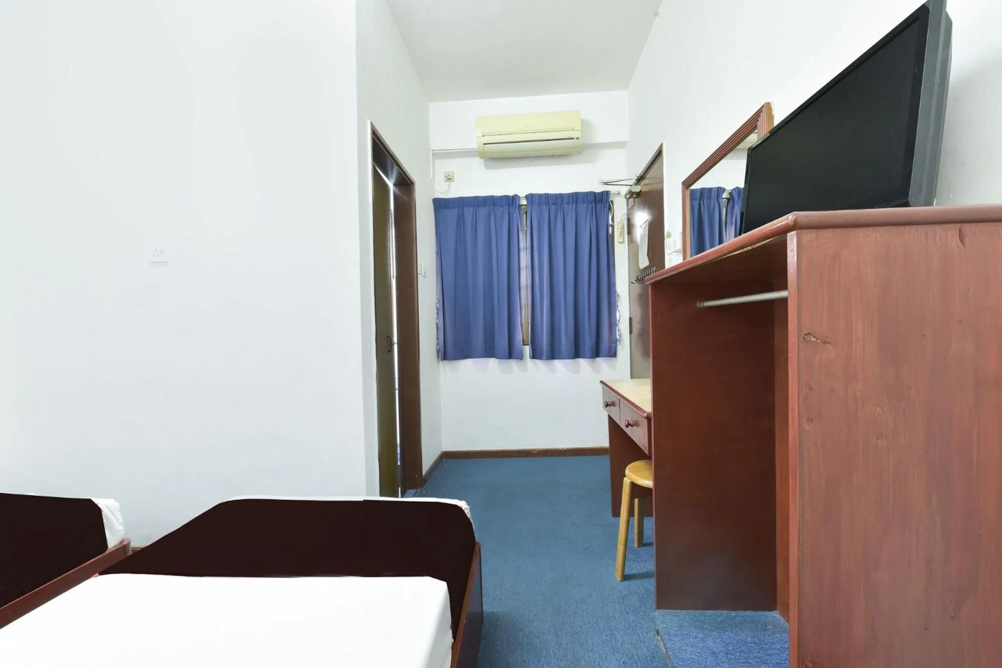 Bedroom, Bed in Hotel Jalan Bukit Ubi Formerly Bumimas