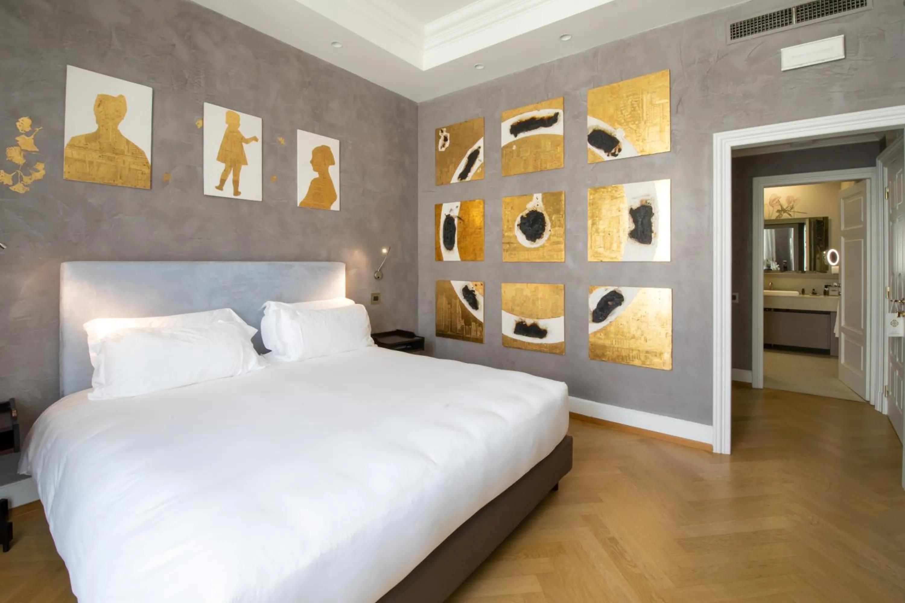 Bedroom, Bed in Galleria Vik Milano - Townhouse Galleria - Small Luxury Hotels of the World