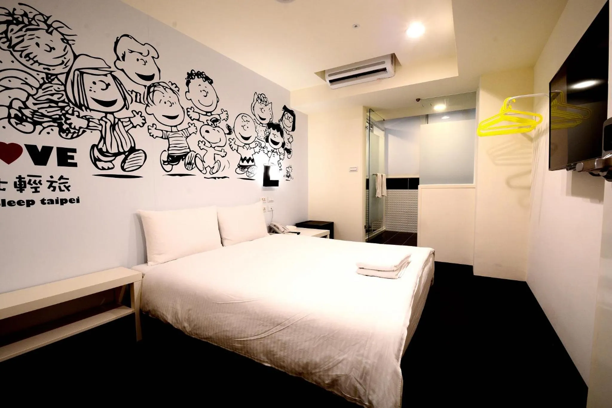 Standard Double Suite in Sleep Taipei Hostel & Hotel
