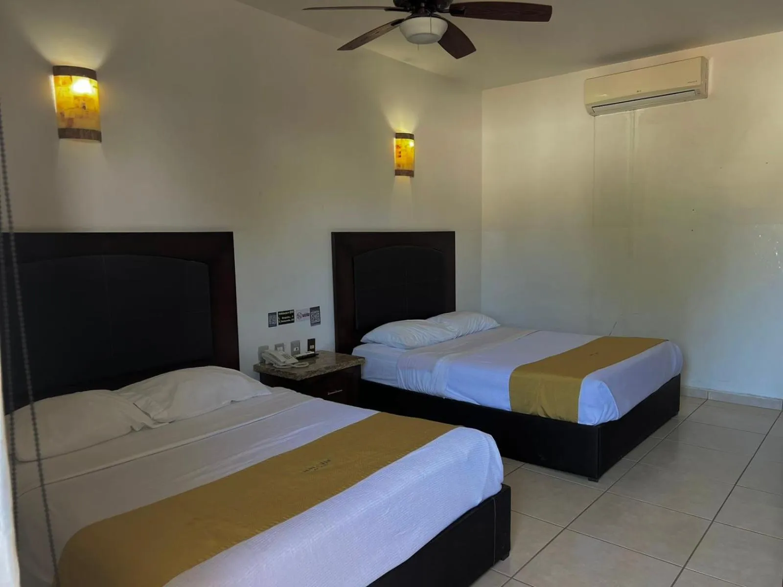 Bed in Hotel Maioris Guadalajara