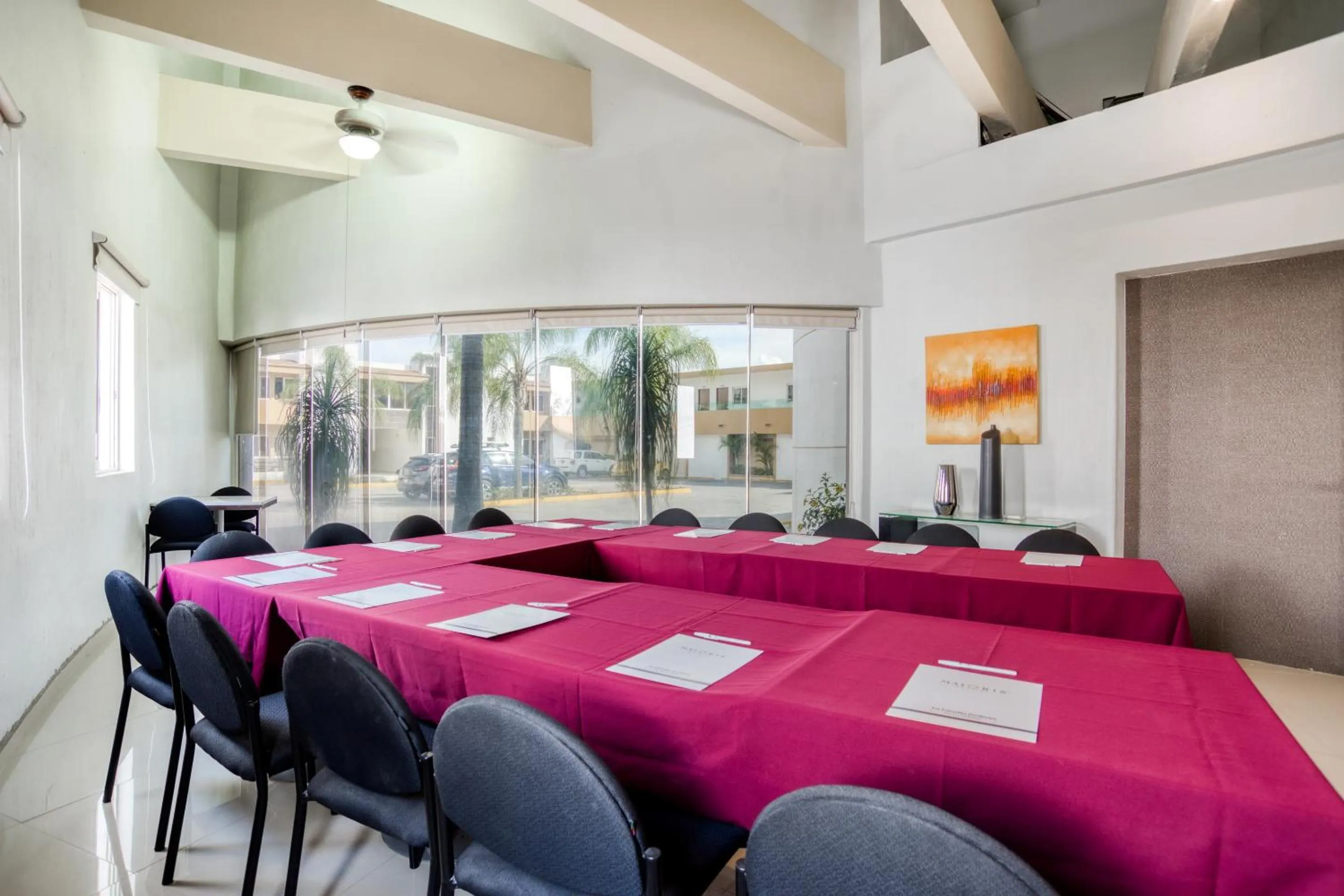 Business facilities in Hotel Maioris Guadalajara