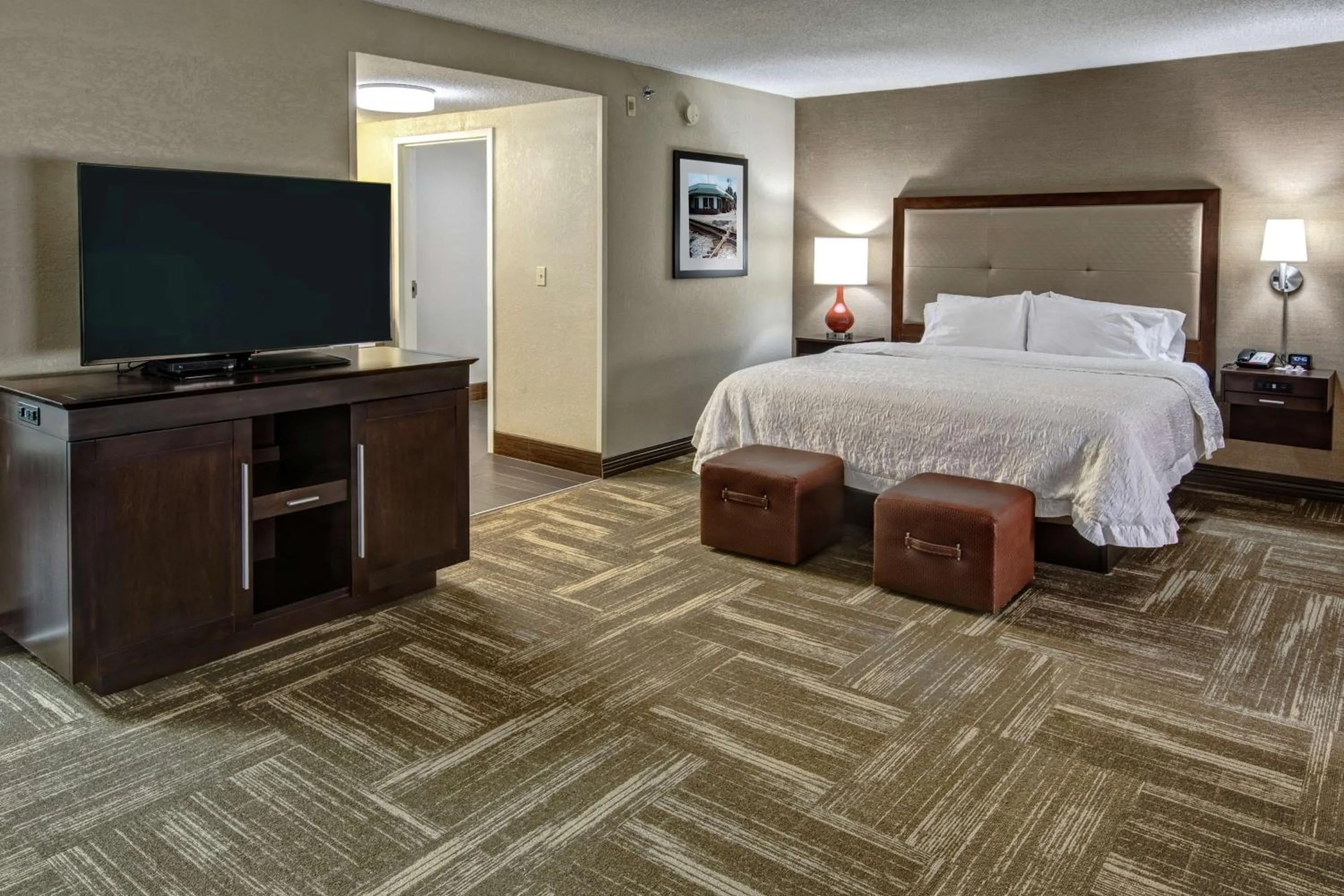Bedroom, Bed in Hampton Inn Corinth