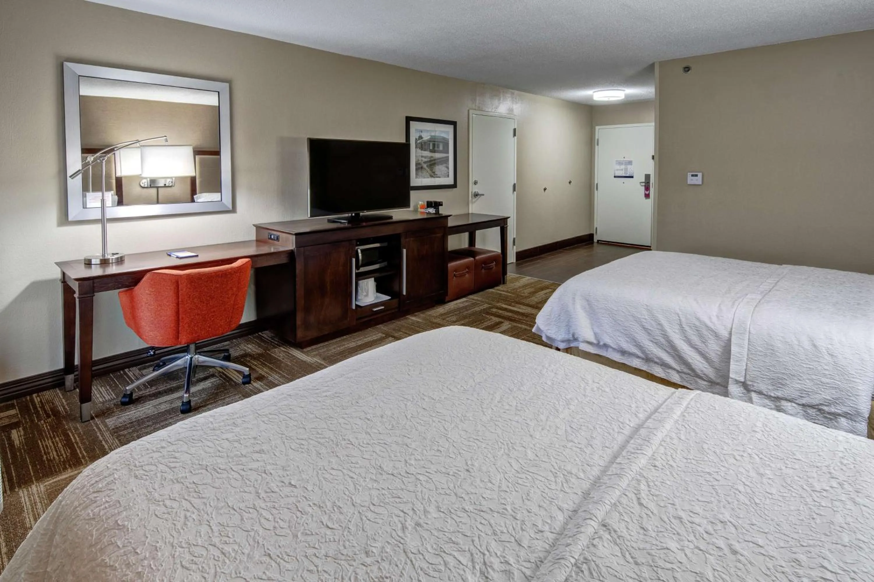 Bedroom, Bed in Hampton Inn Corinth