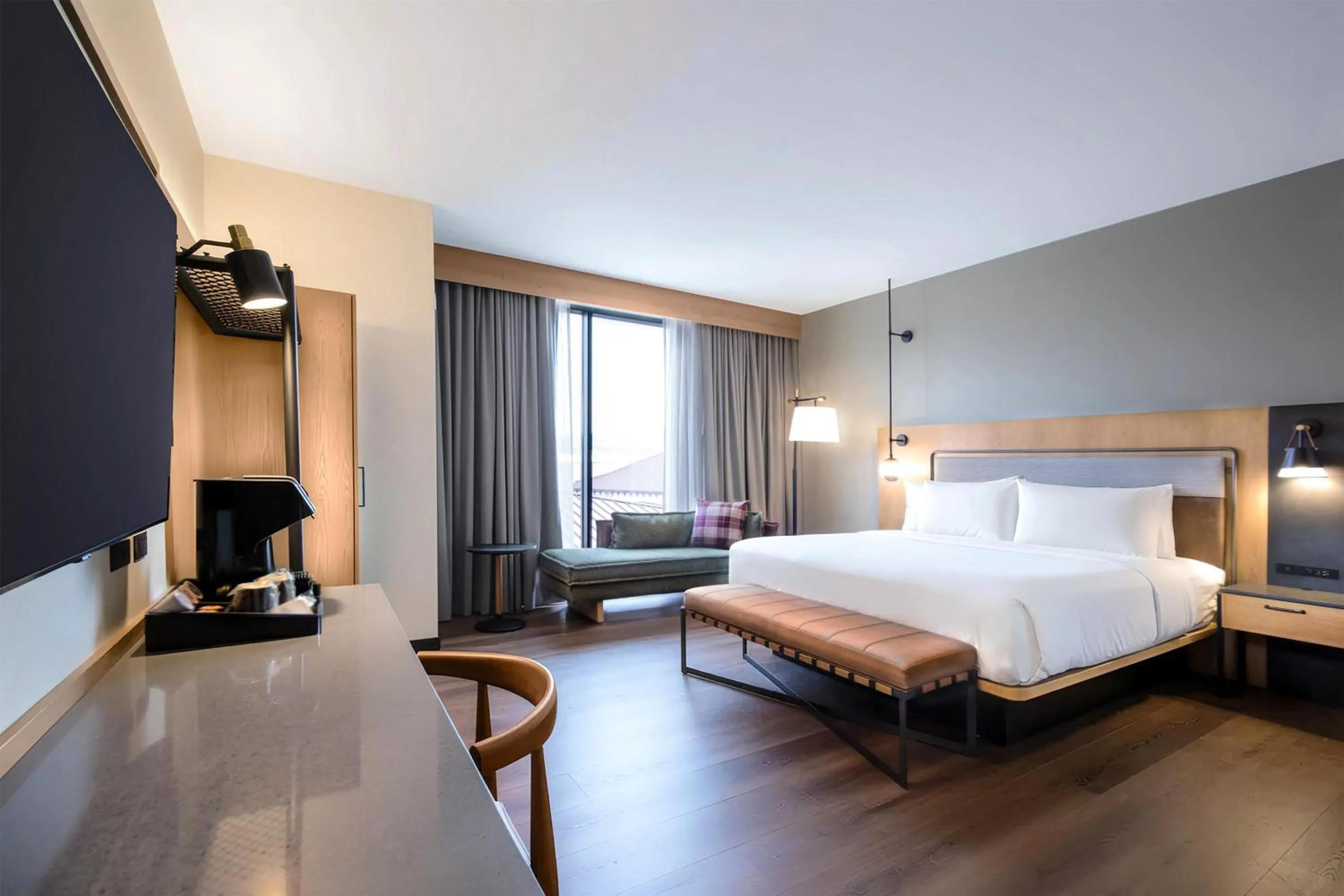 Bed in The Key Hotel Dubuque, Tapestry Collection By Hilton