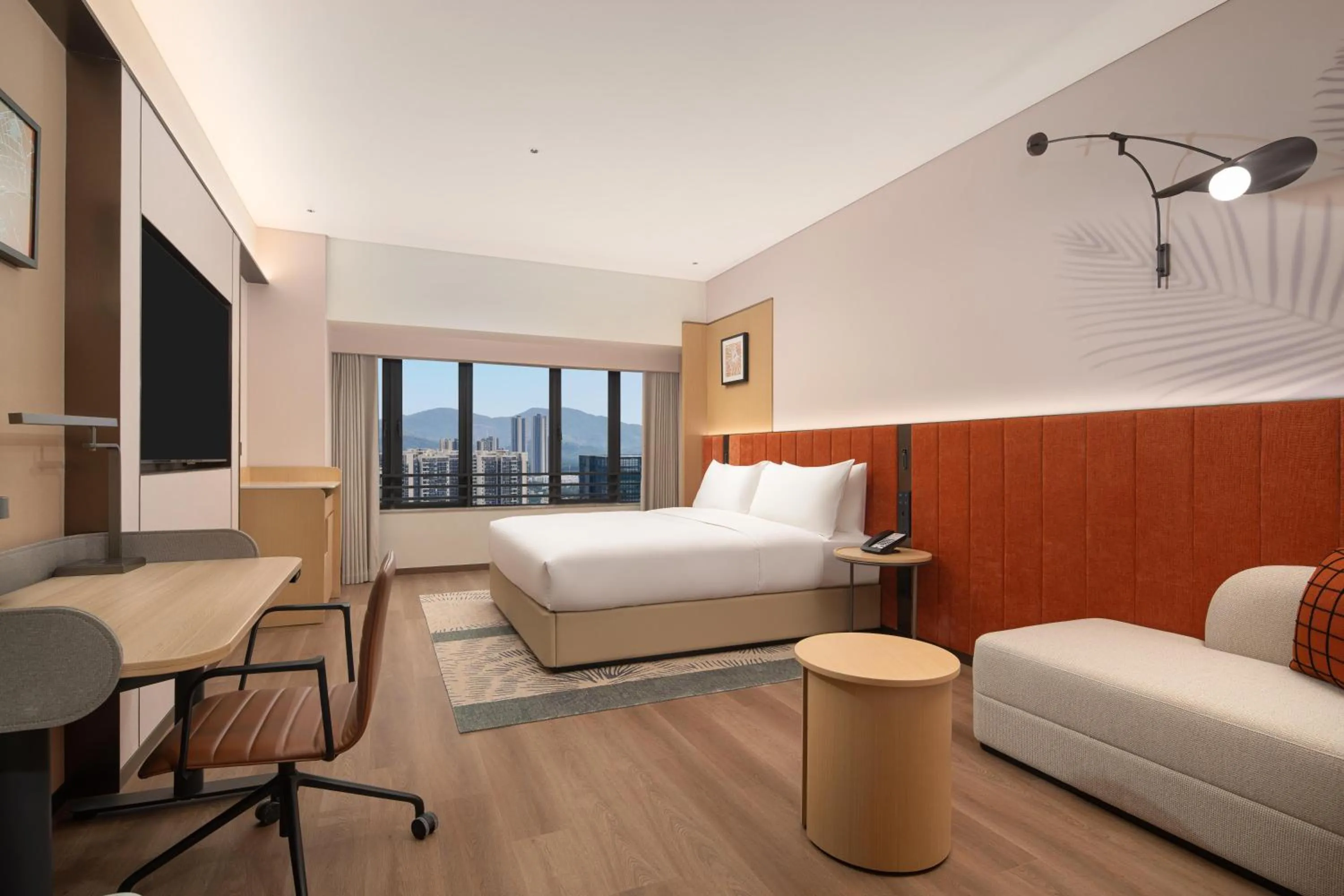 Bed in Hilton Garden Inn Shenzhen Pingshan Chaoshang Plaza