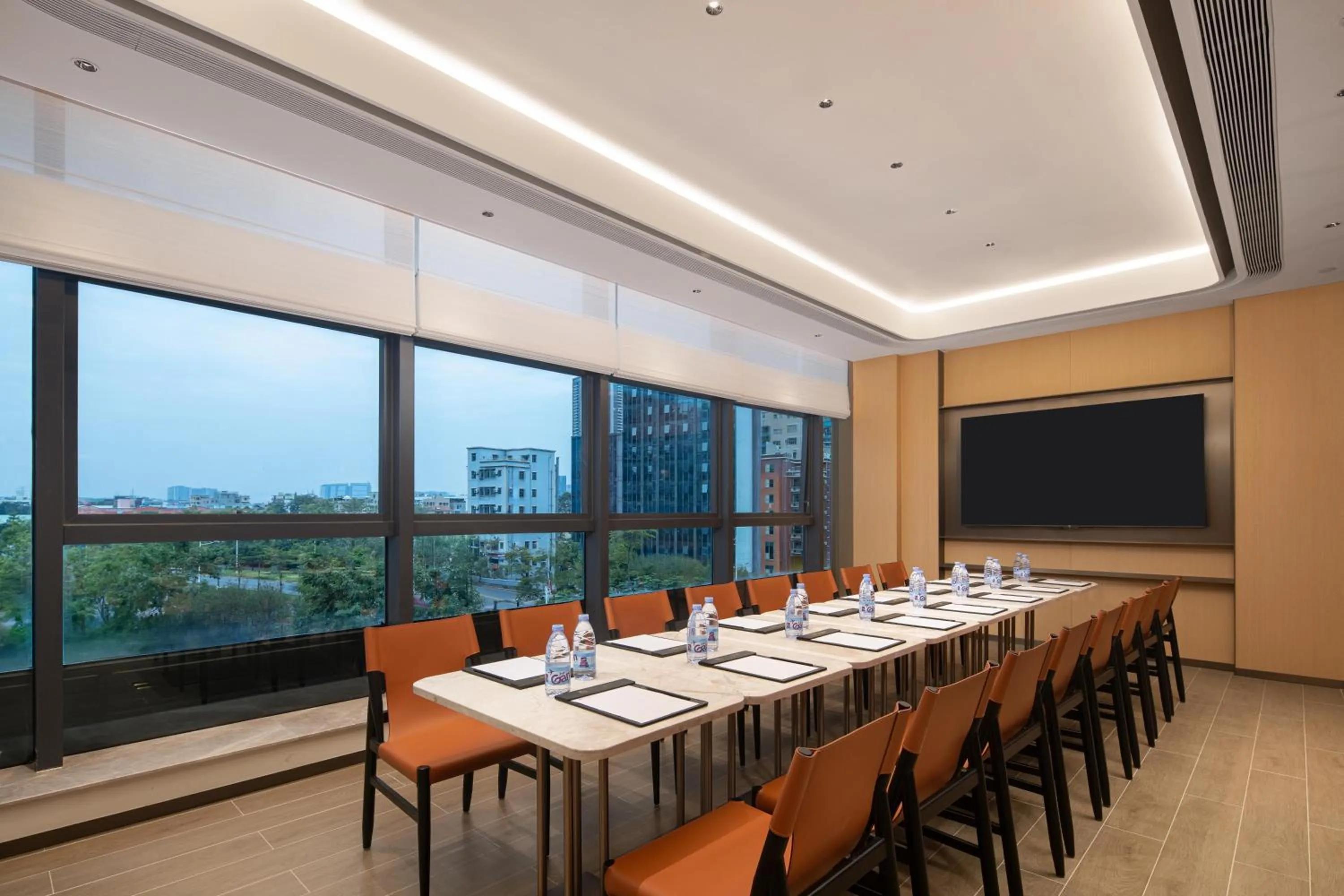 Restaurant/places to eat in Hilton Garden Inn Shenzhen Pingshan Chaoshang Plaza