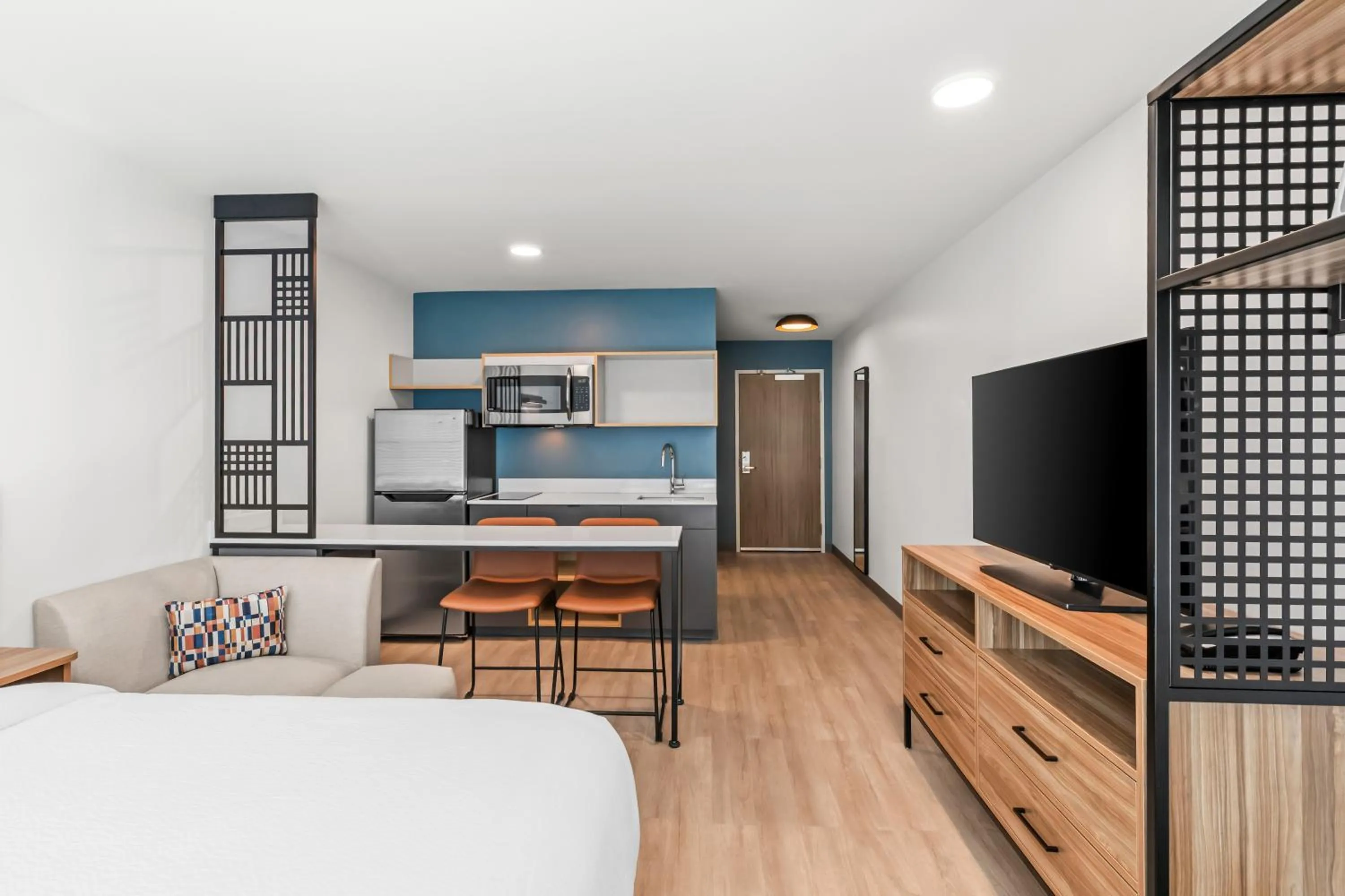 Bed in StudioRes by Marriott Newnan