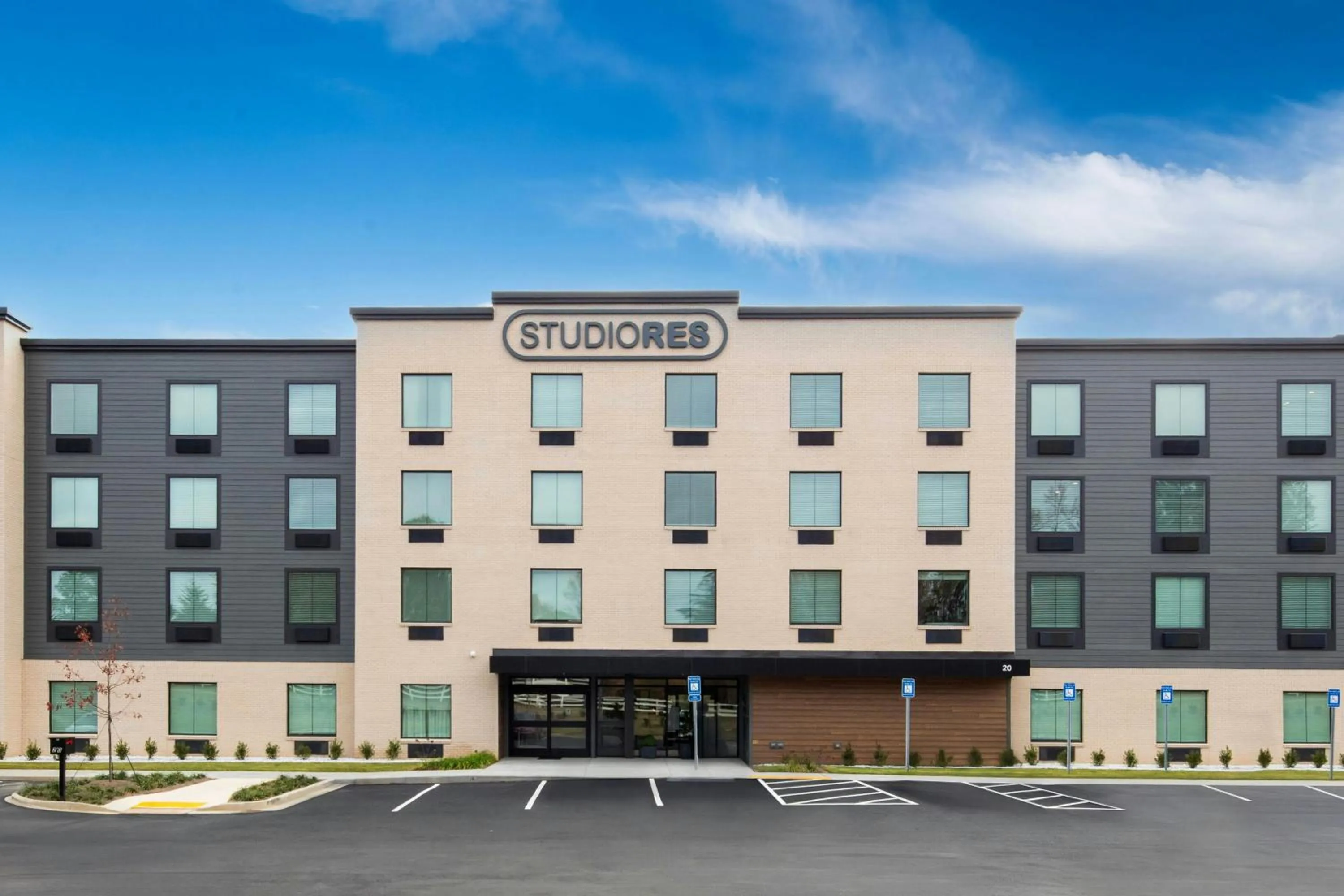 Property building in StudioRes by Marriott Newnan