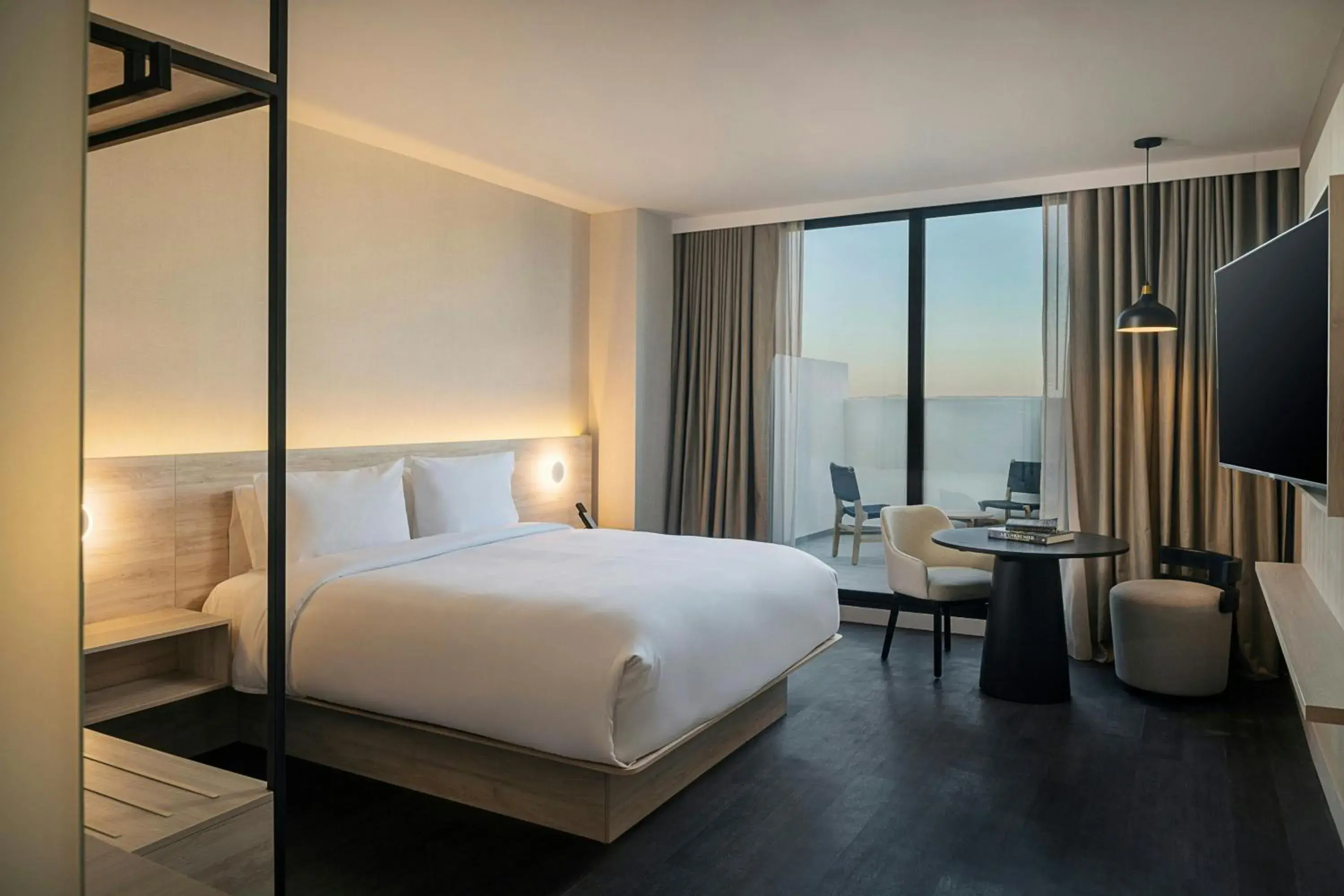 King Room with City View and Terrace in AC Hotel by Marriott San Luis Potosi King Room with City View and Terrace in AC Hotel by Marriott San Luis Potosi
