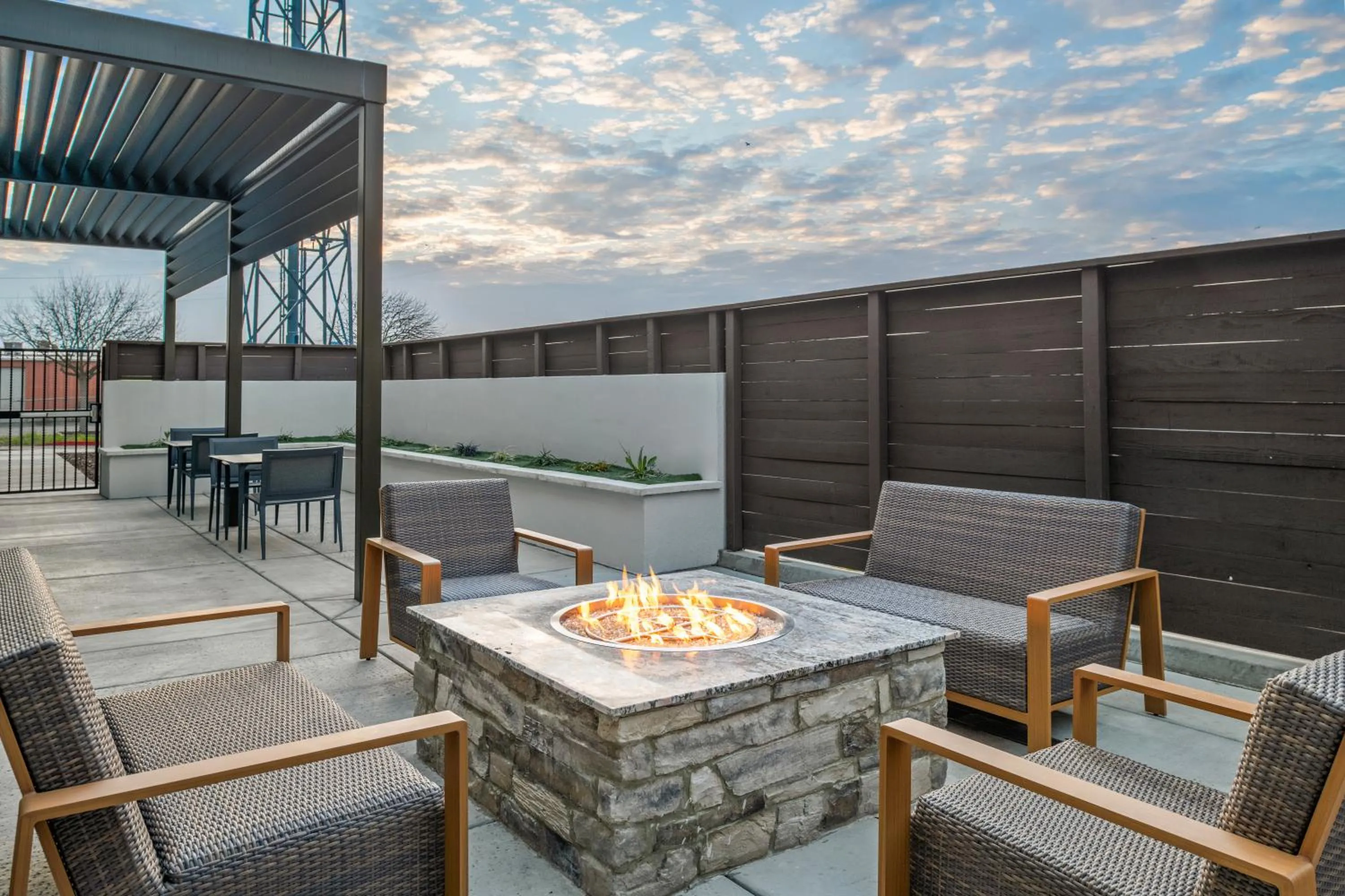 fireplace in Courtyard by Marriott Woodland