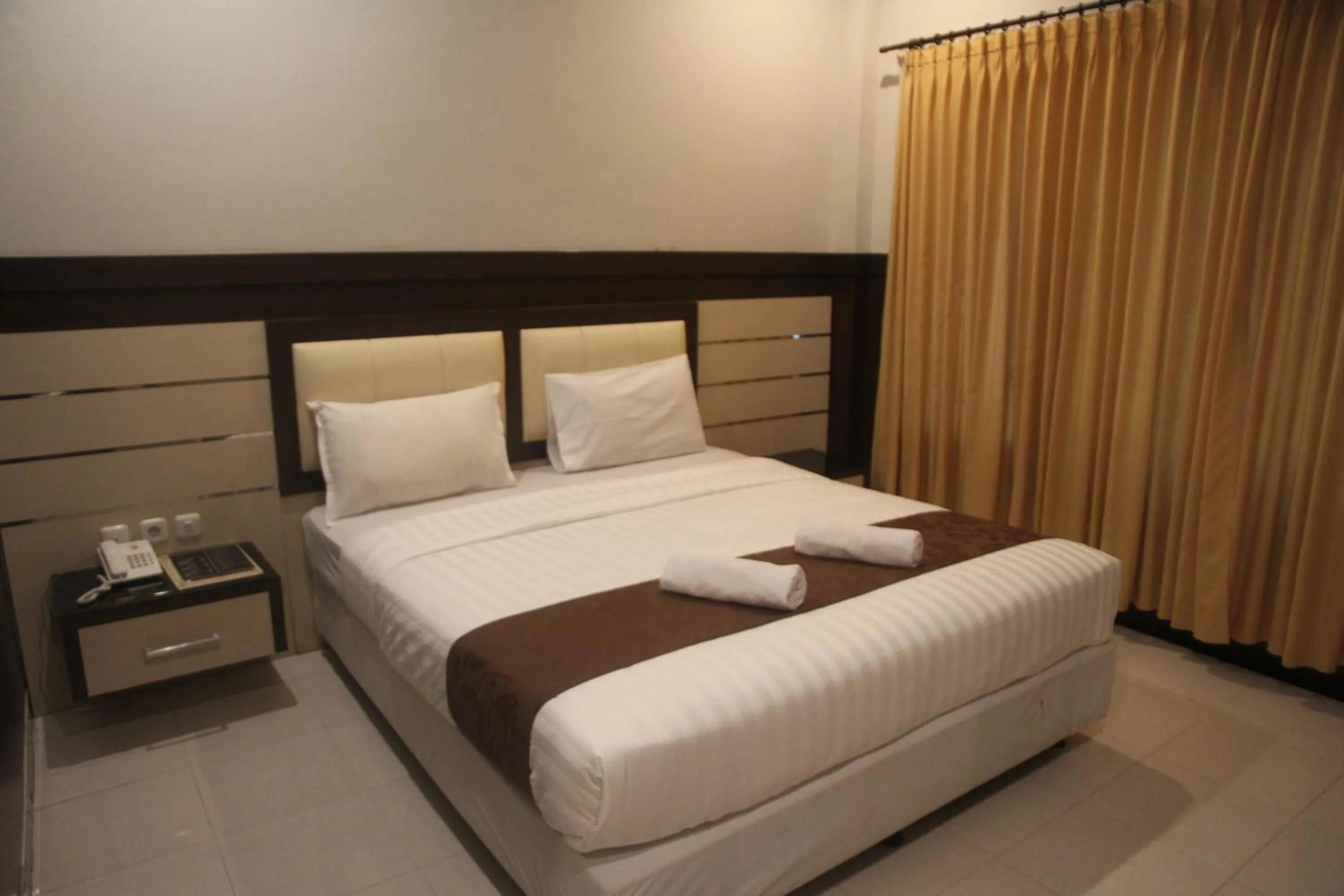 Bedroom, Bed in Puri Senggigi Hotel