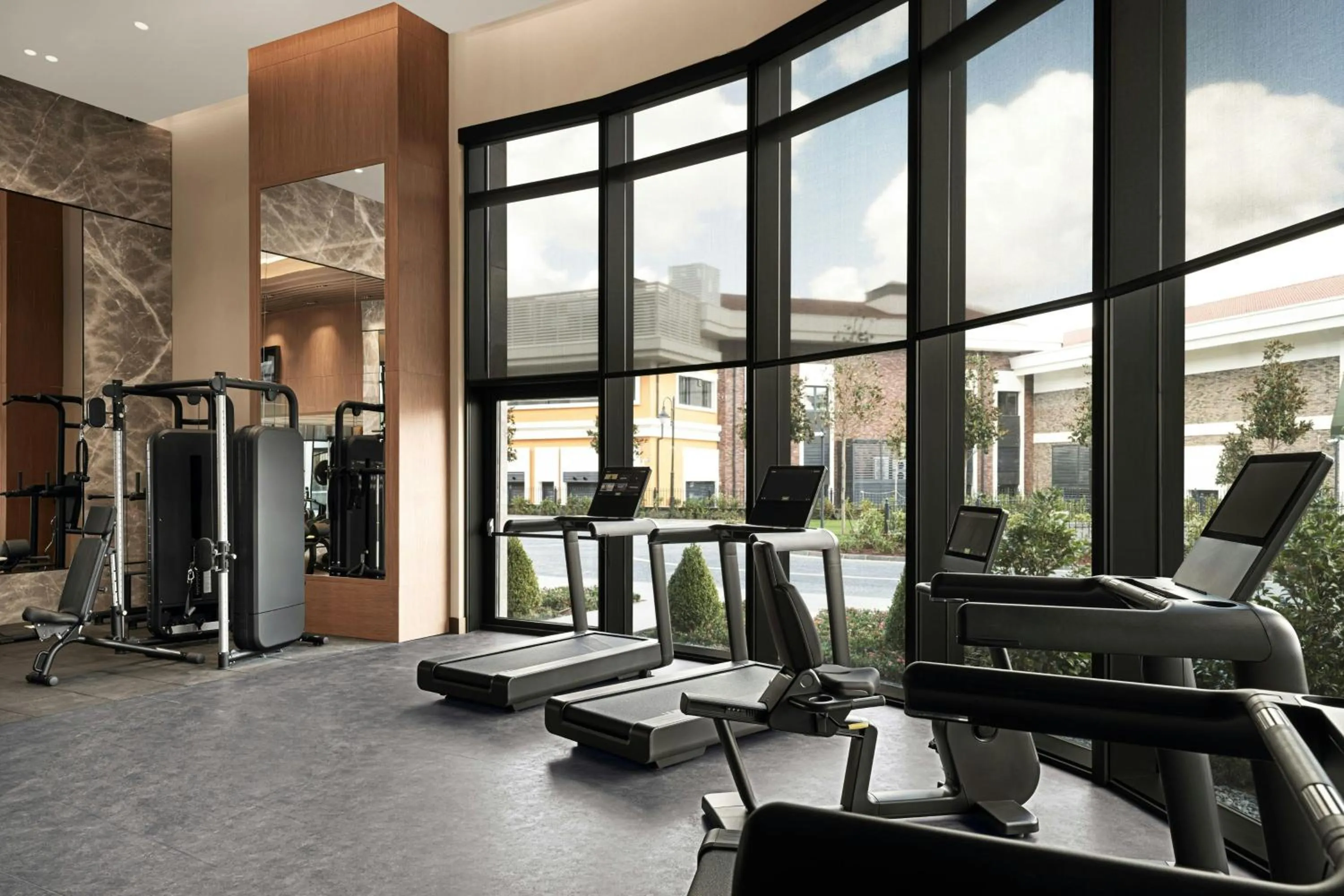Fitness centre/facilities in Marriott Executive Apartments Istanbul Tema World
