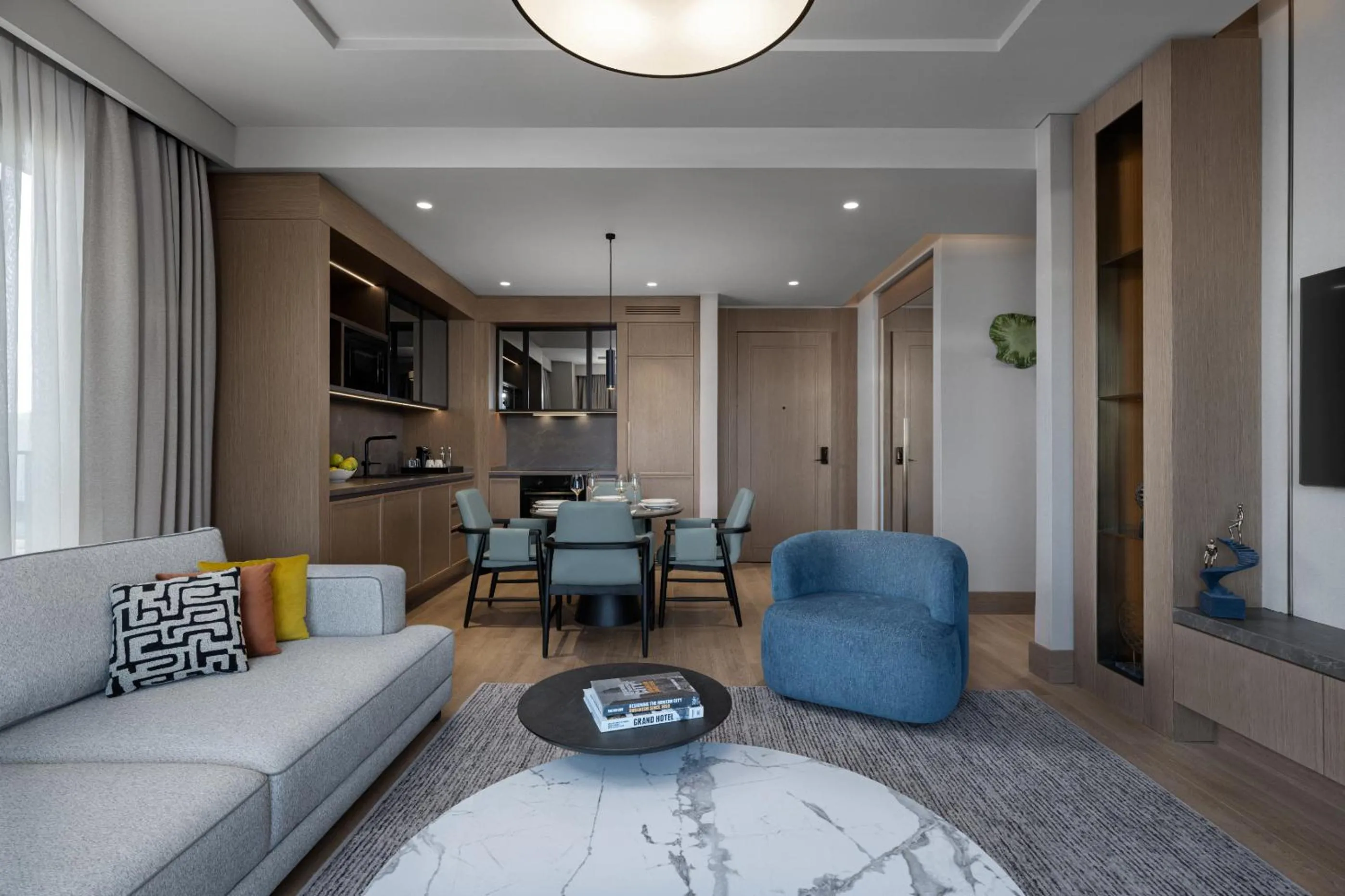 Seating area in Marriott Executive Apartments Istanbul Tema World