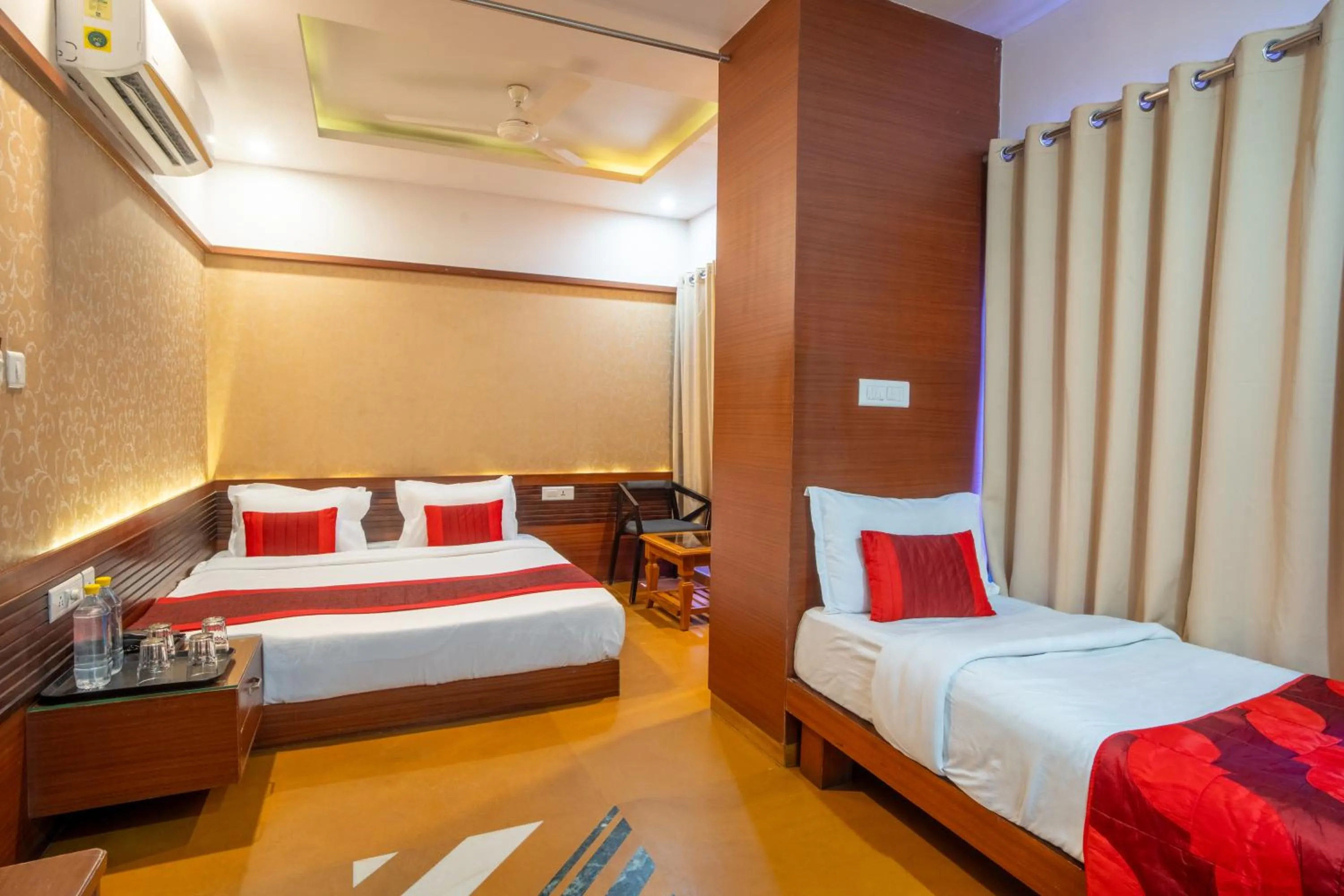 Bedroom, Bed in Uddhav Vilas A Family Hotel