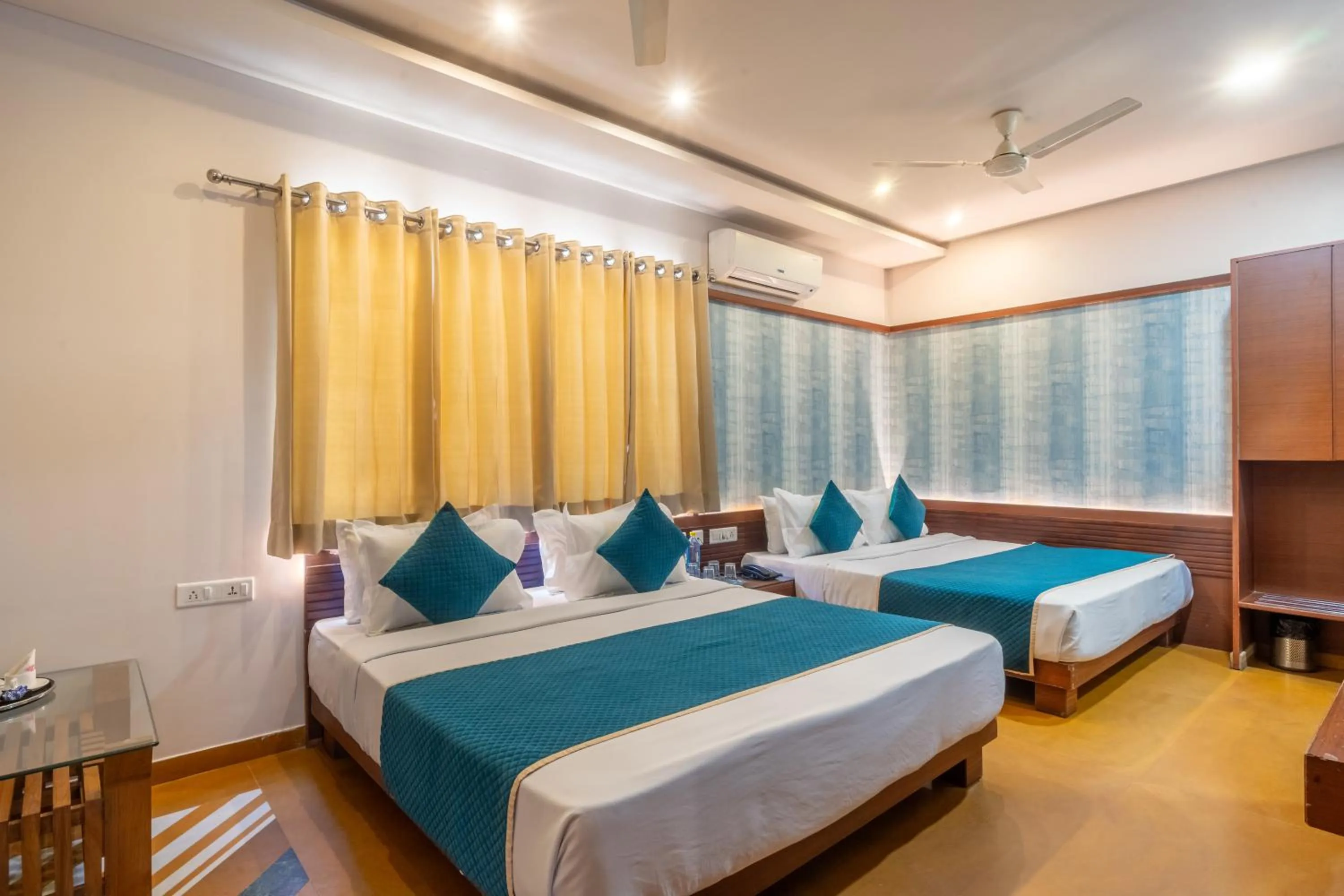 Bedroom, Bed in Uddhav Vilas A Family Hotel