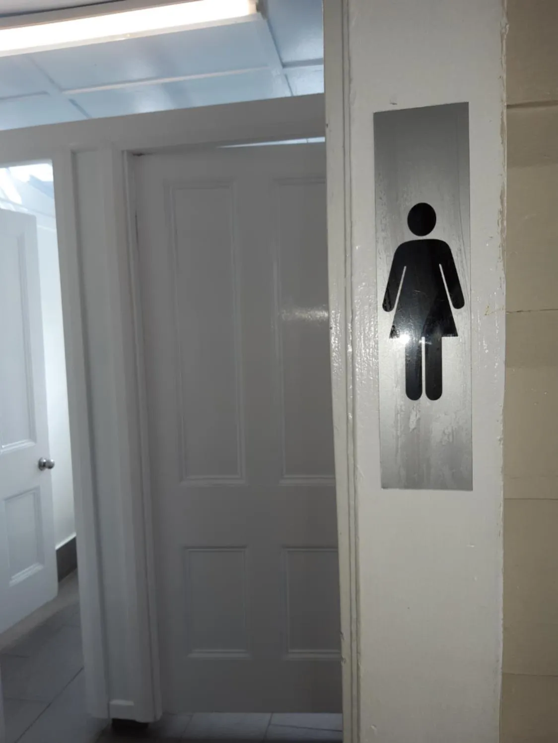 Bathroom in Travellers Paradise