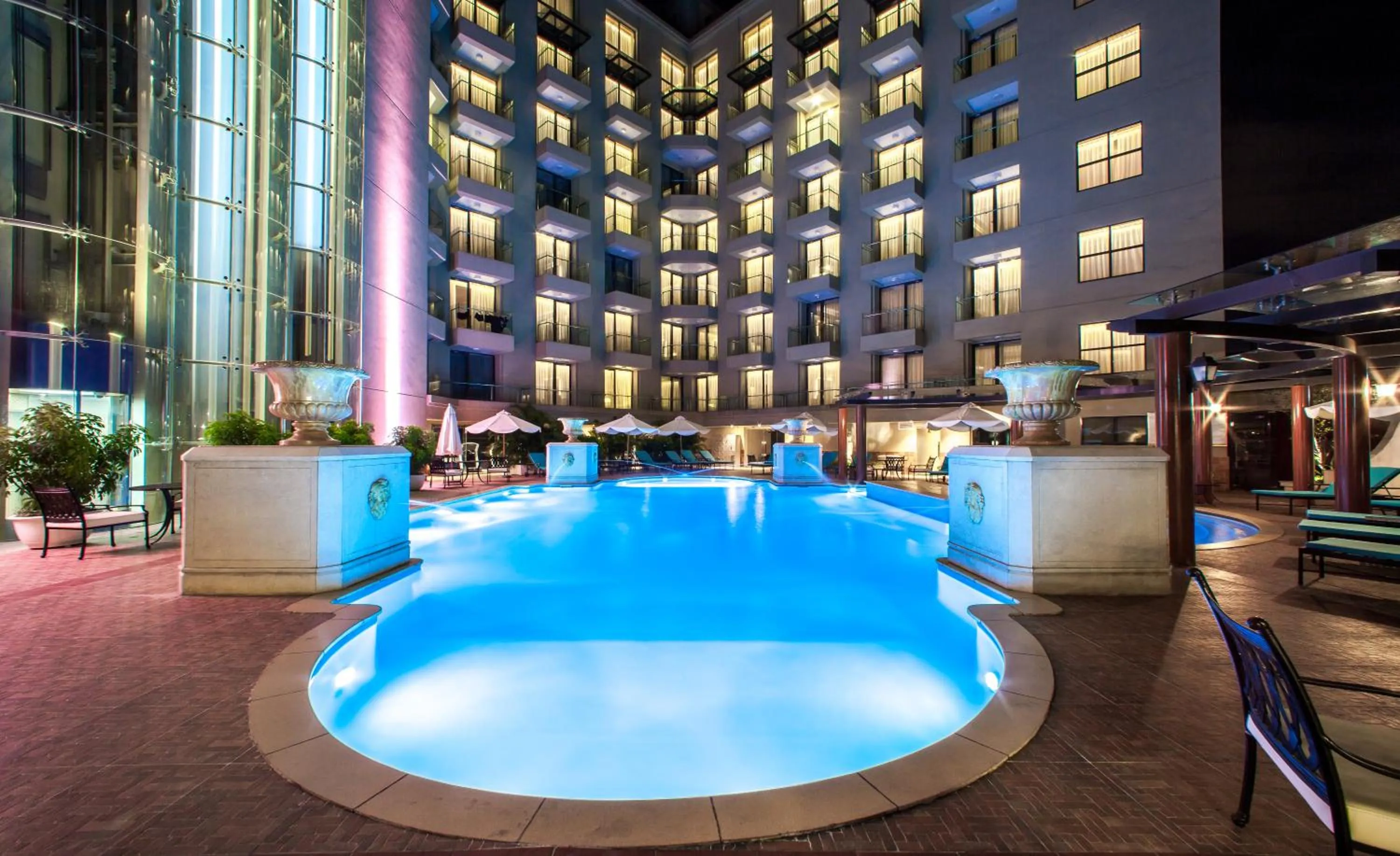 Swimming pool in Army Hotel