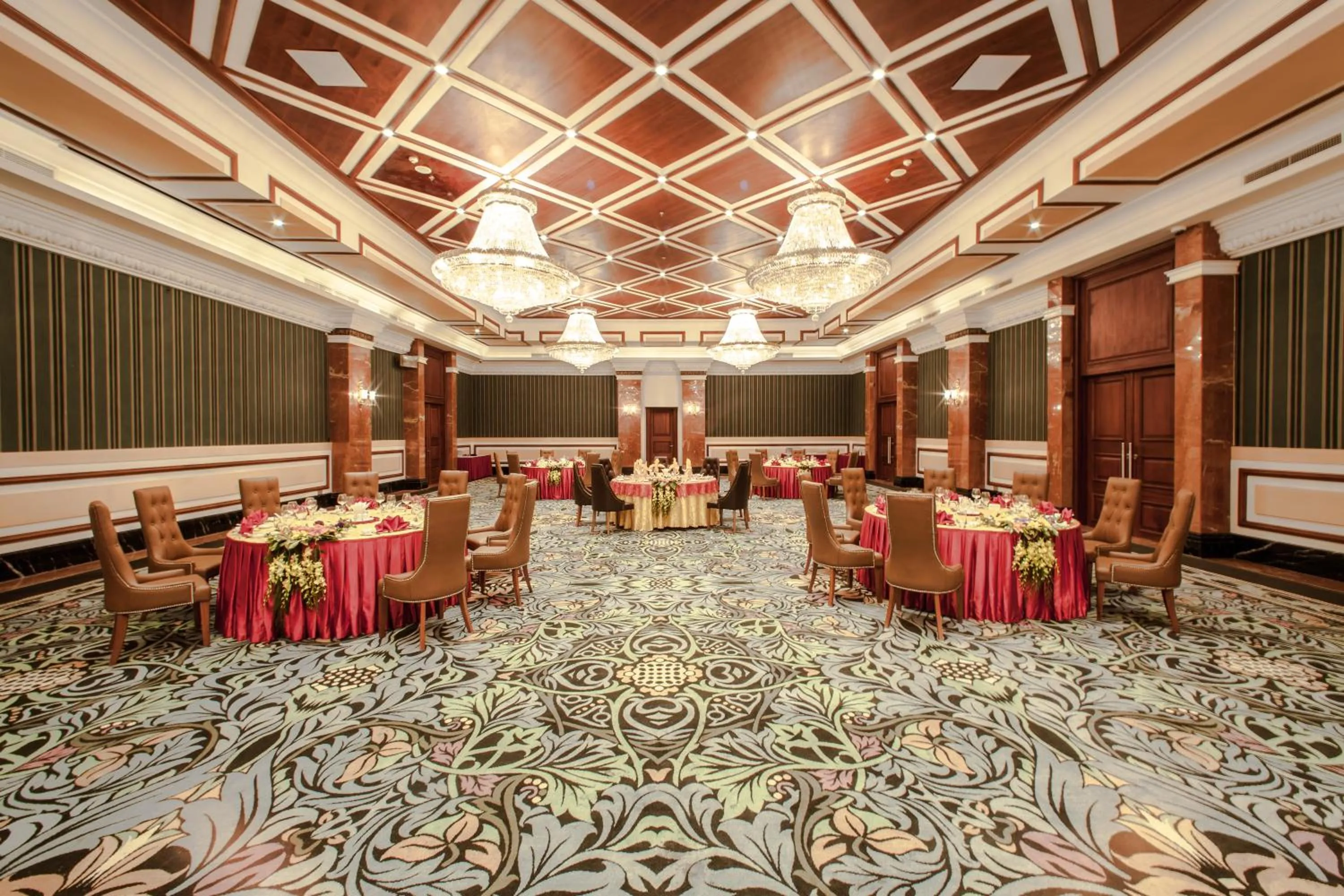 Banquet/Function facilities in Army Hotel