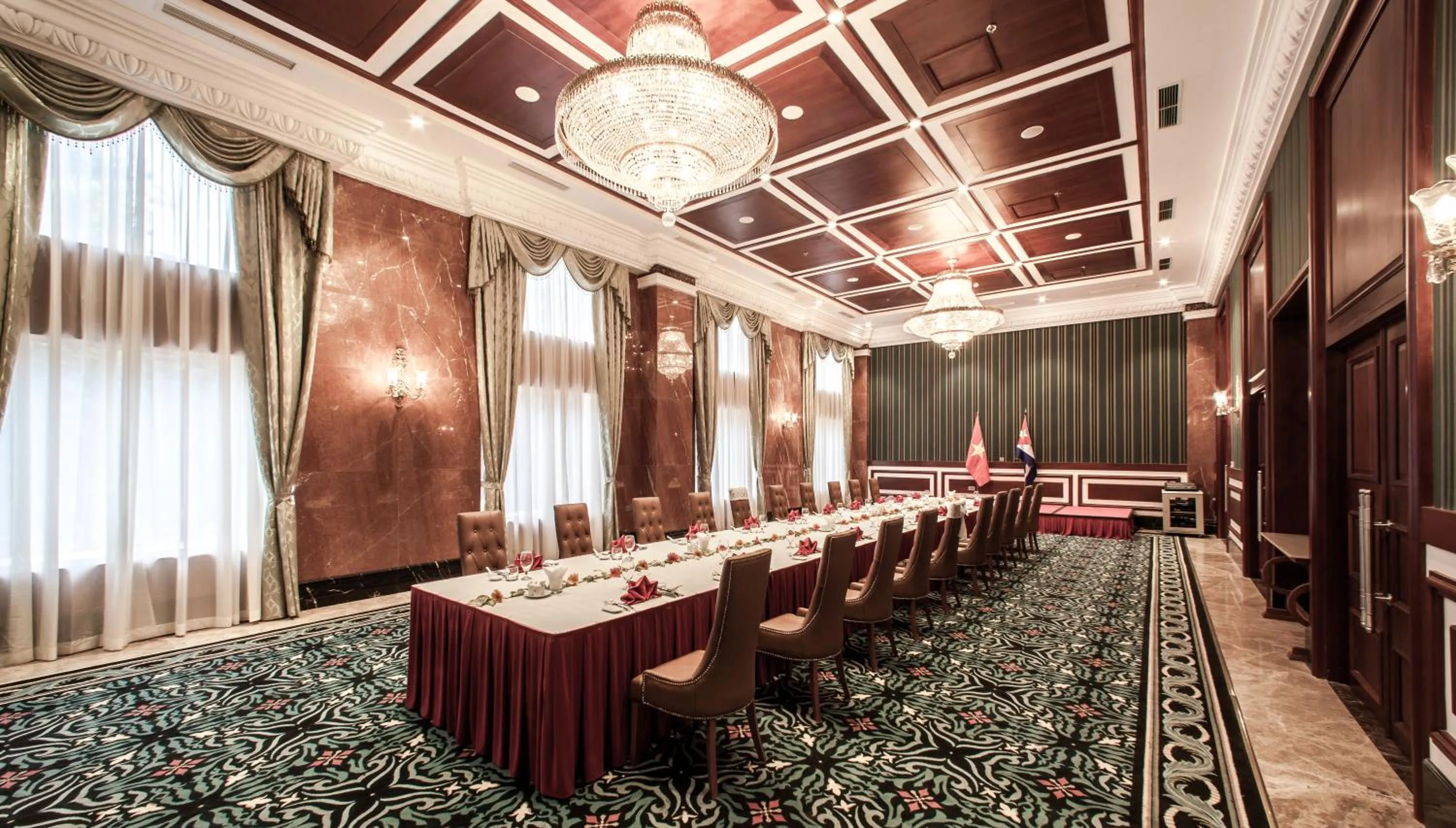 Banquet/Function facilities in Army Hotel