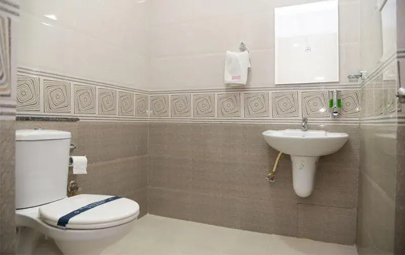 Deluxe A/C Room in Hotel ABM International Deluxe A/C Room in Hotel ABM International